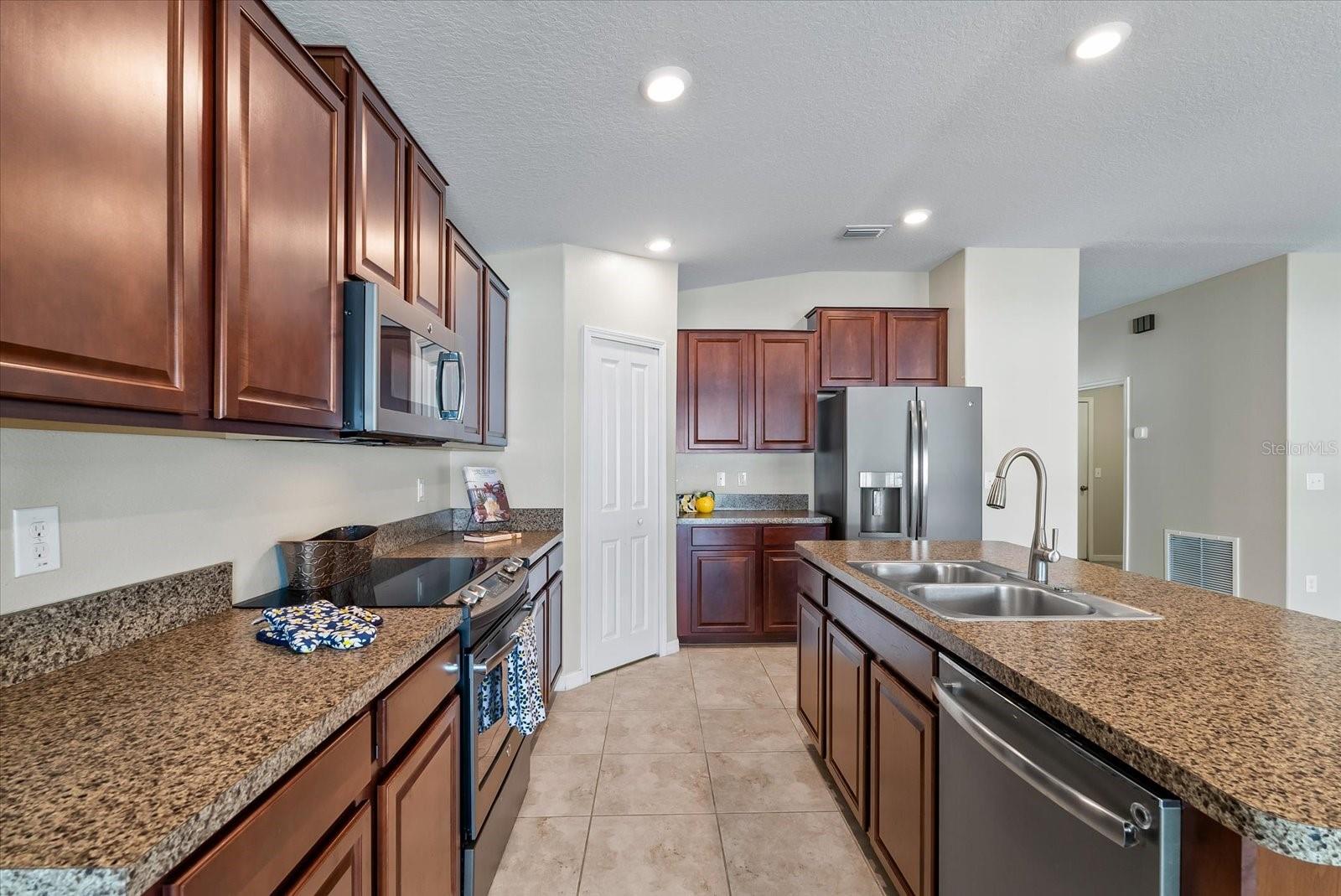 12620 SANDPINE RESERVE PL