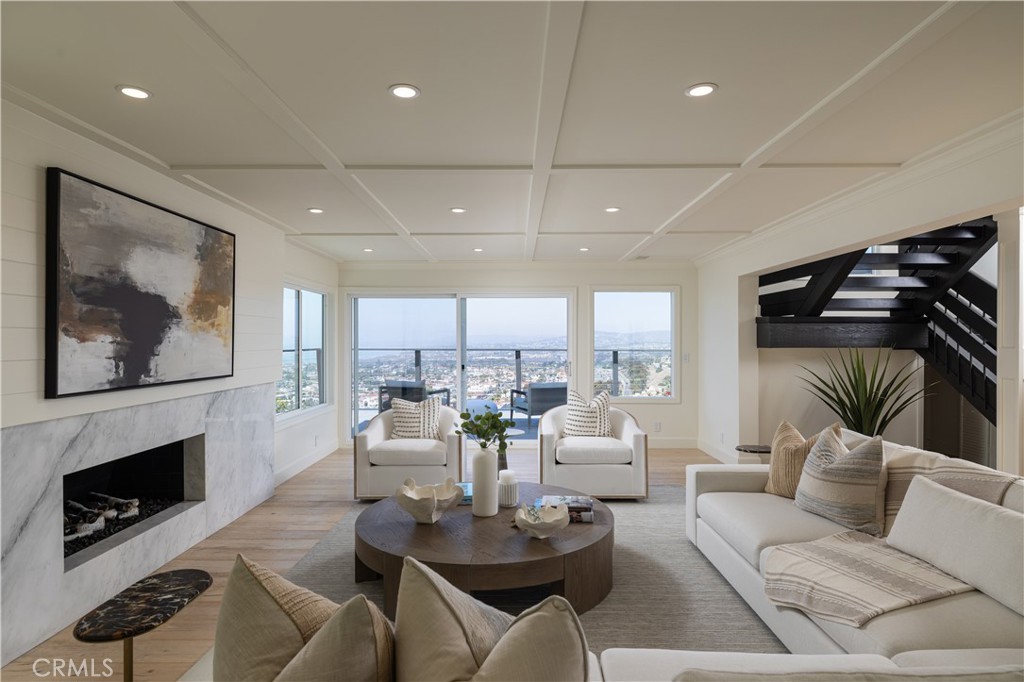 303 E Avenida Cordoba