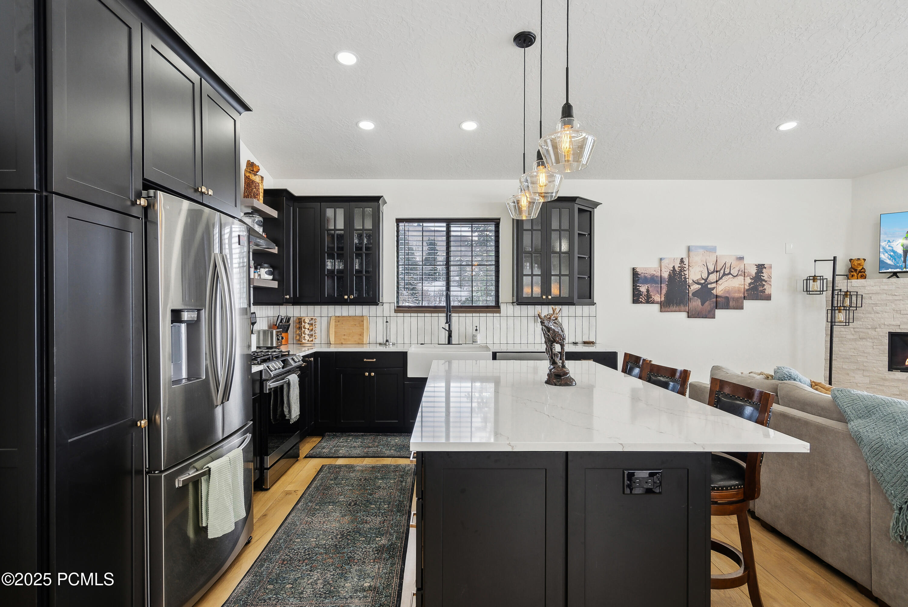 1430 W Arapaho Drive