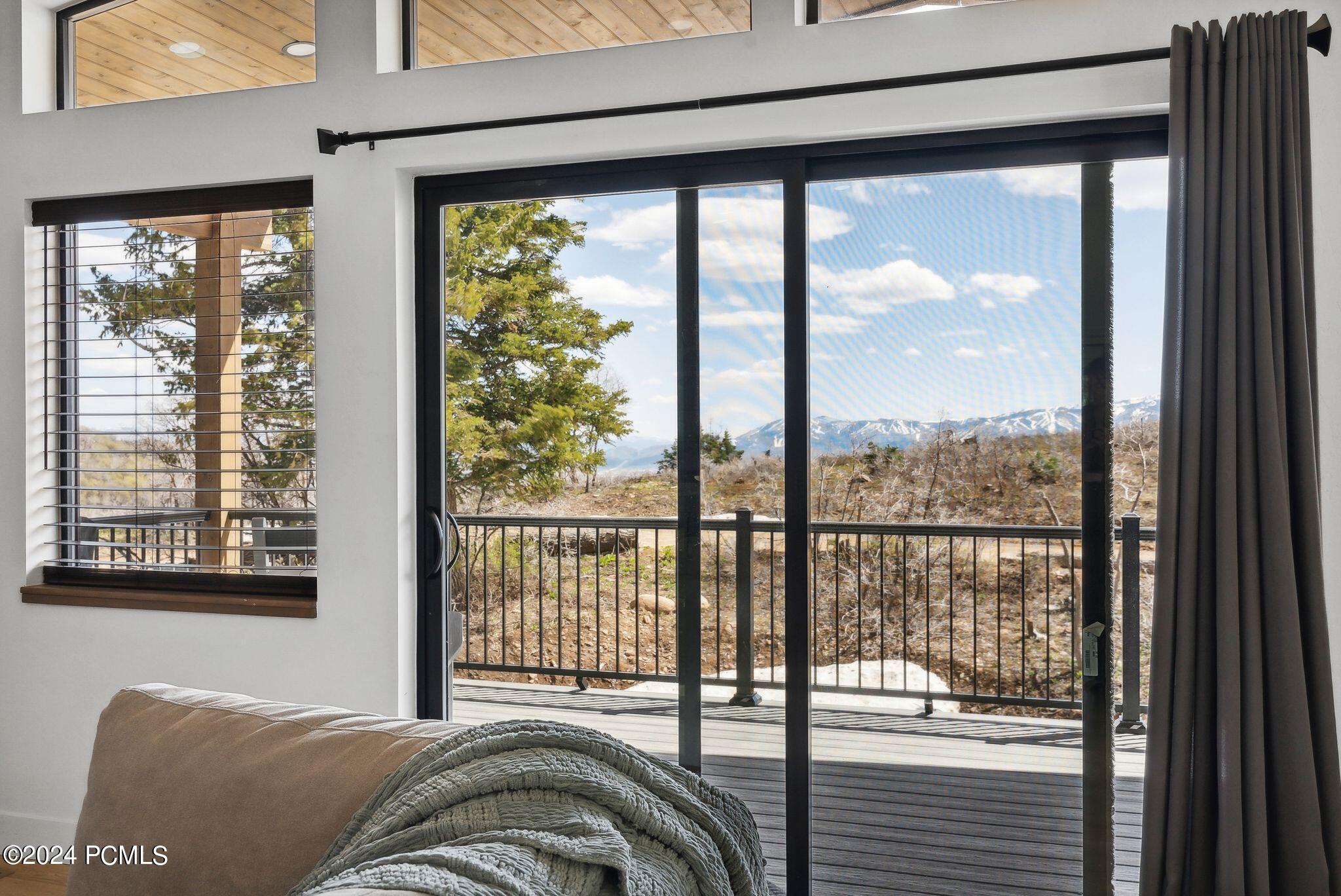 1430 W Arapaho Drive