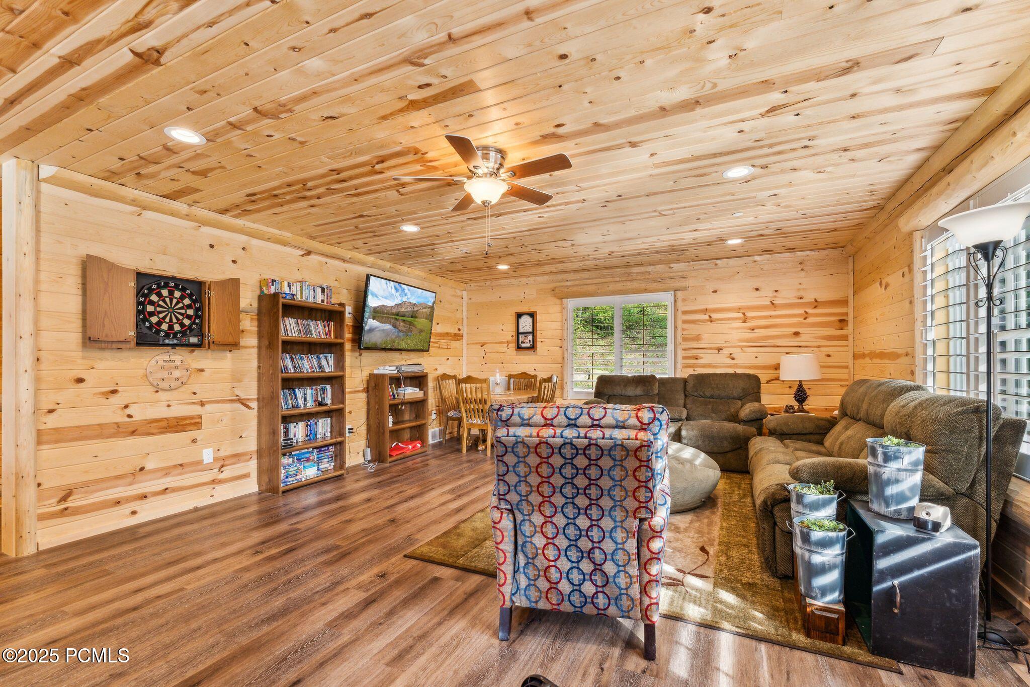 4708 Red Fir Way