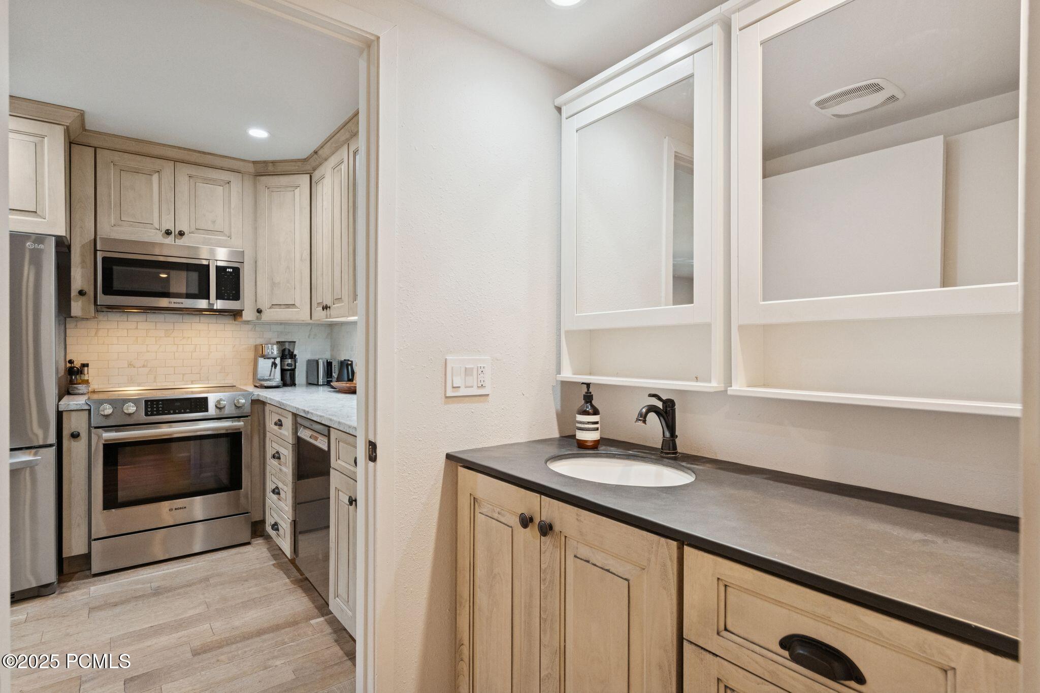 2100 Canyons Resort Drive, 14-D-1