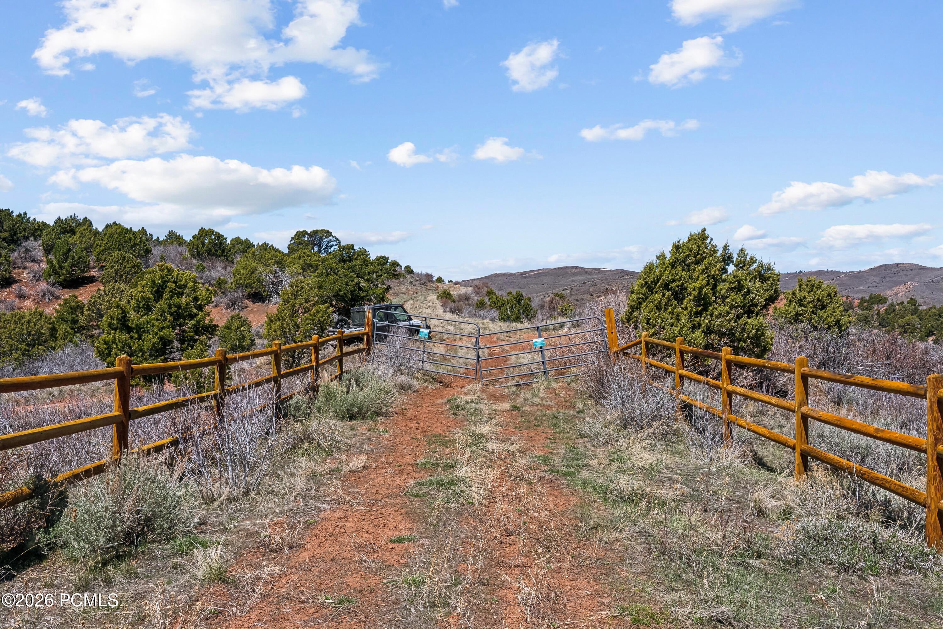 46997 W Thunder Ridge Road