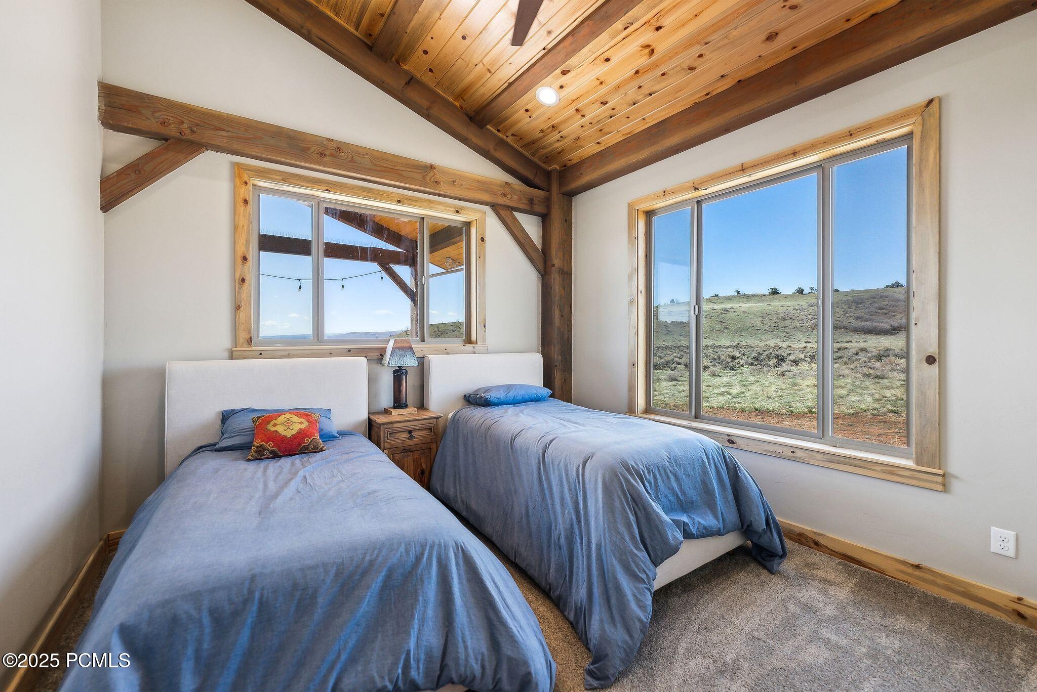 46997 W Thunder Ridge Road