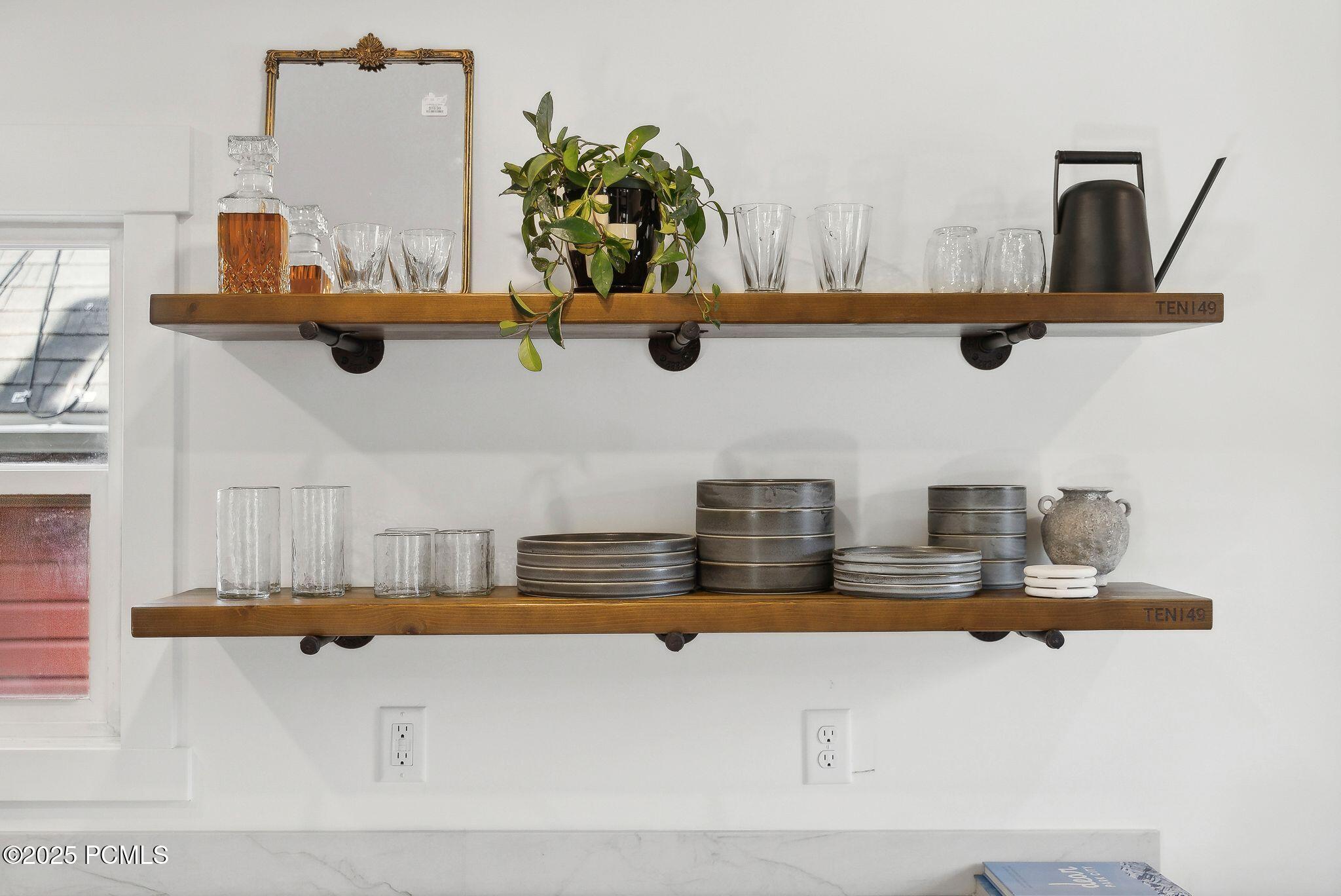 236 Woodside Avenue 11