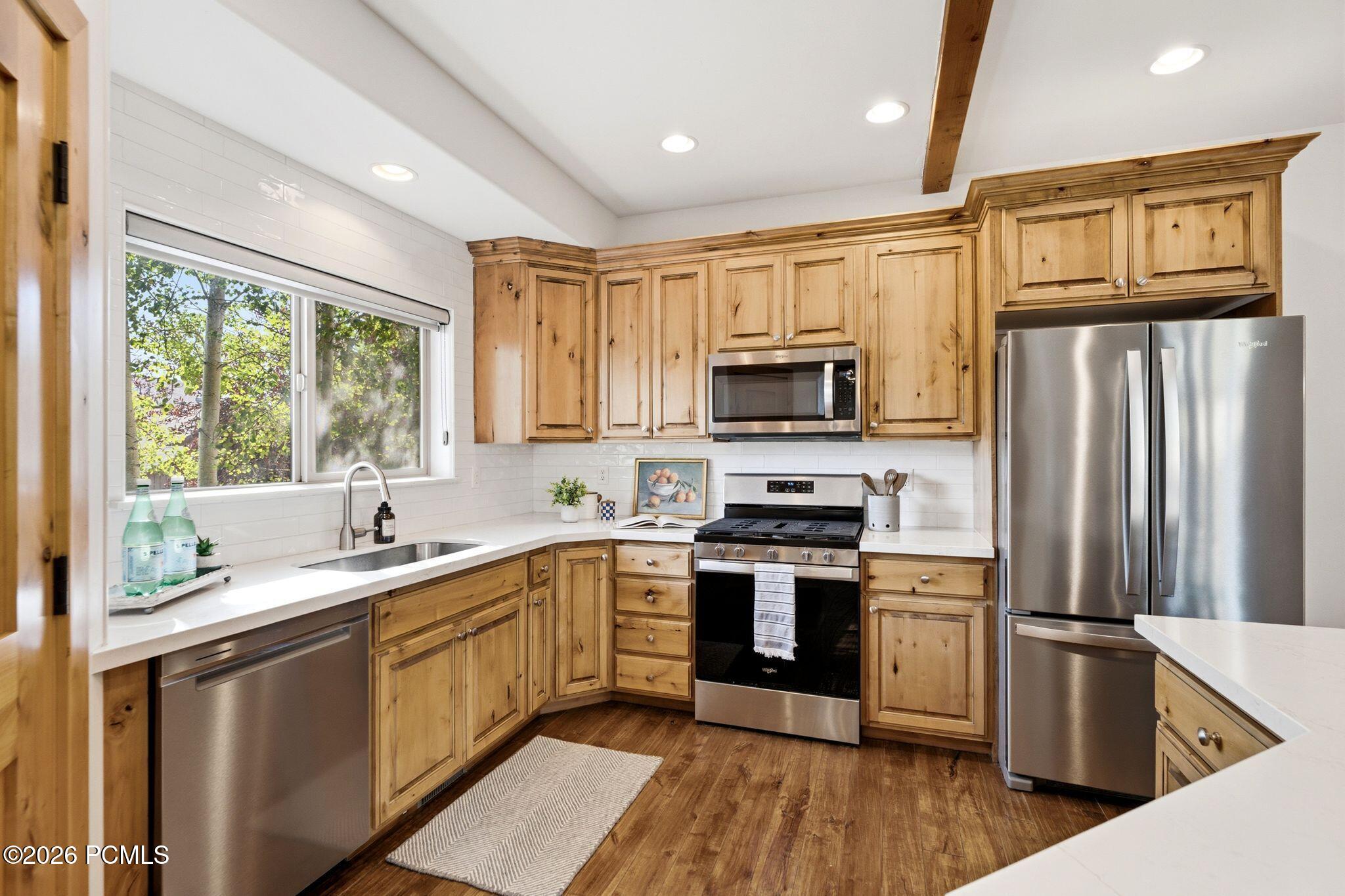 3446 W Cedar Drive