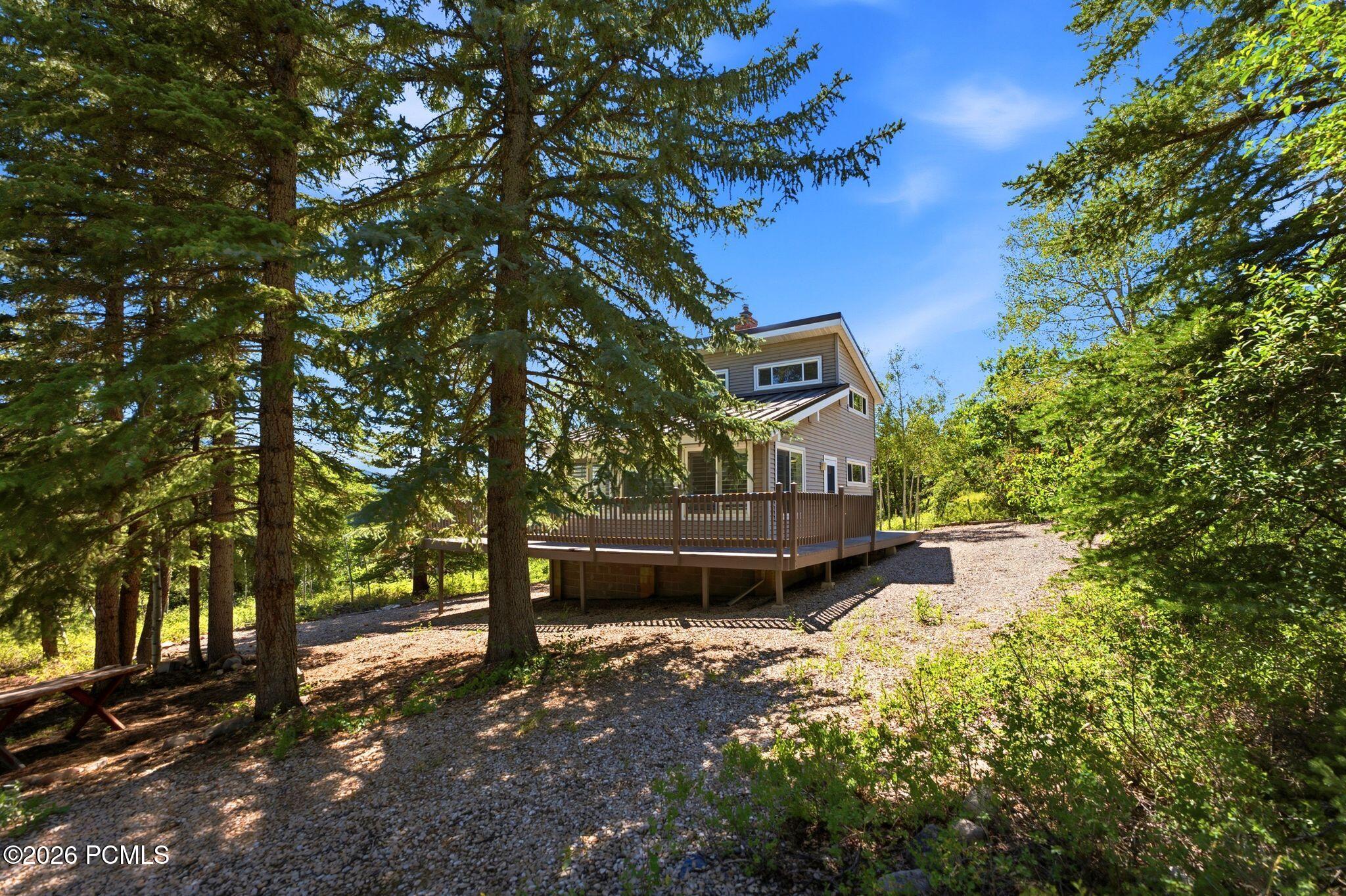19 River Road