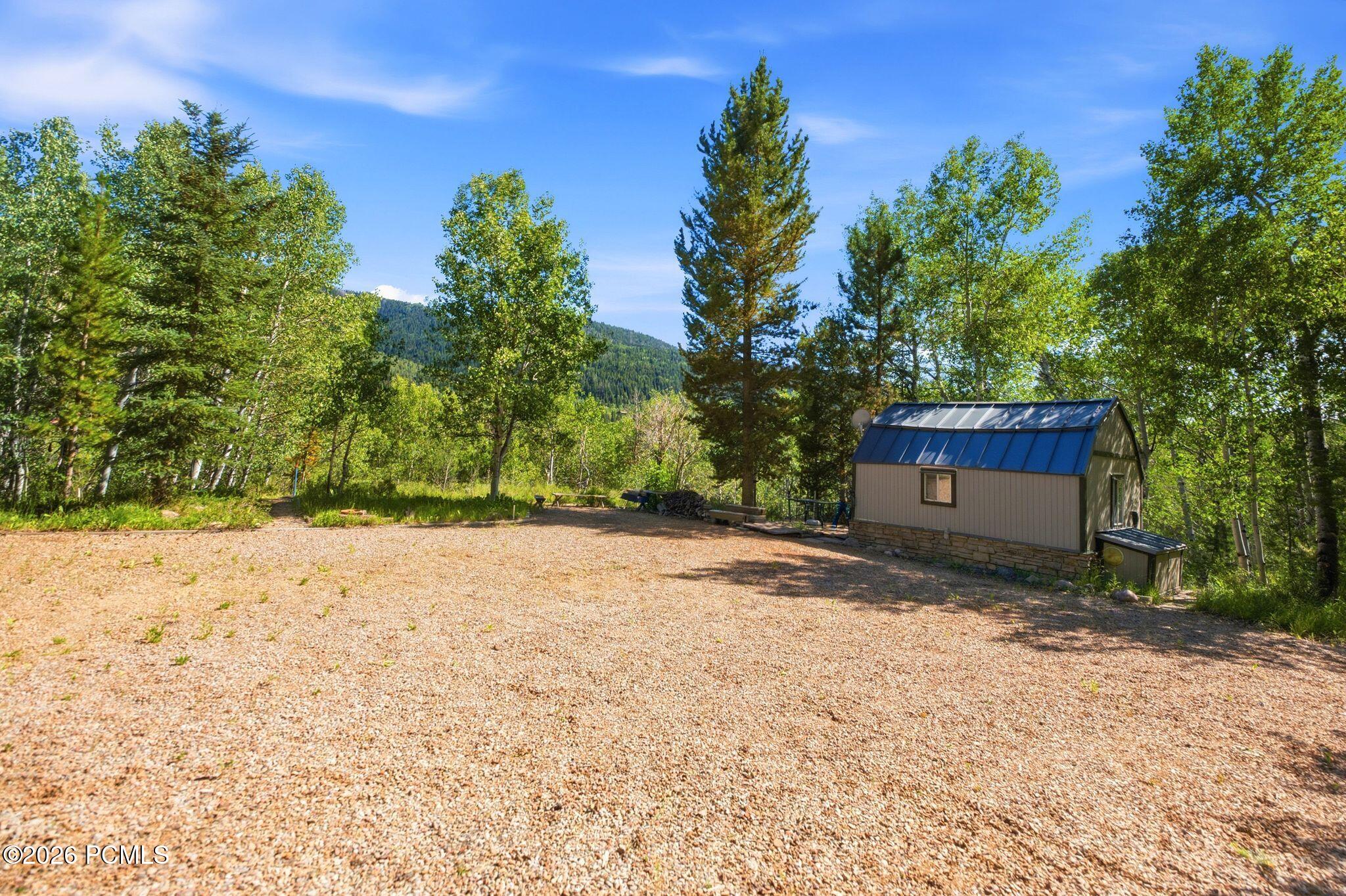 5613 Lewis And Clark Road