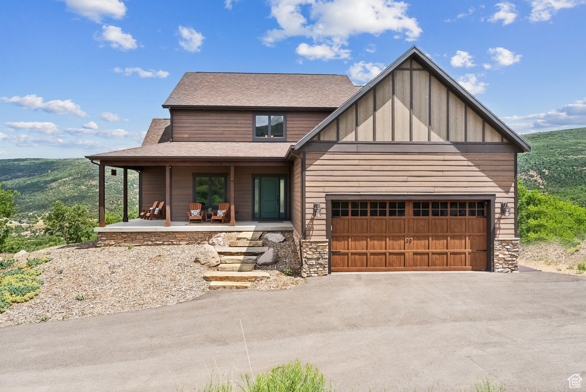 9297 TREE TOP CIR