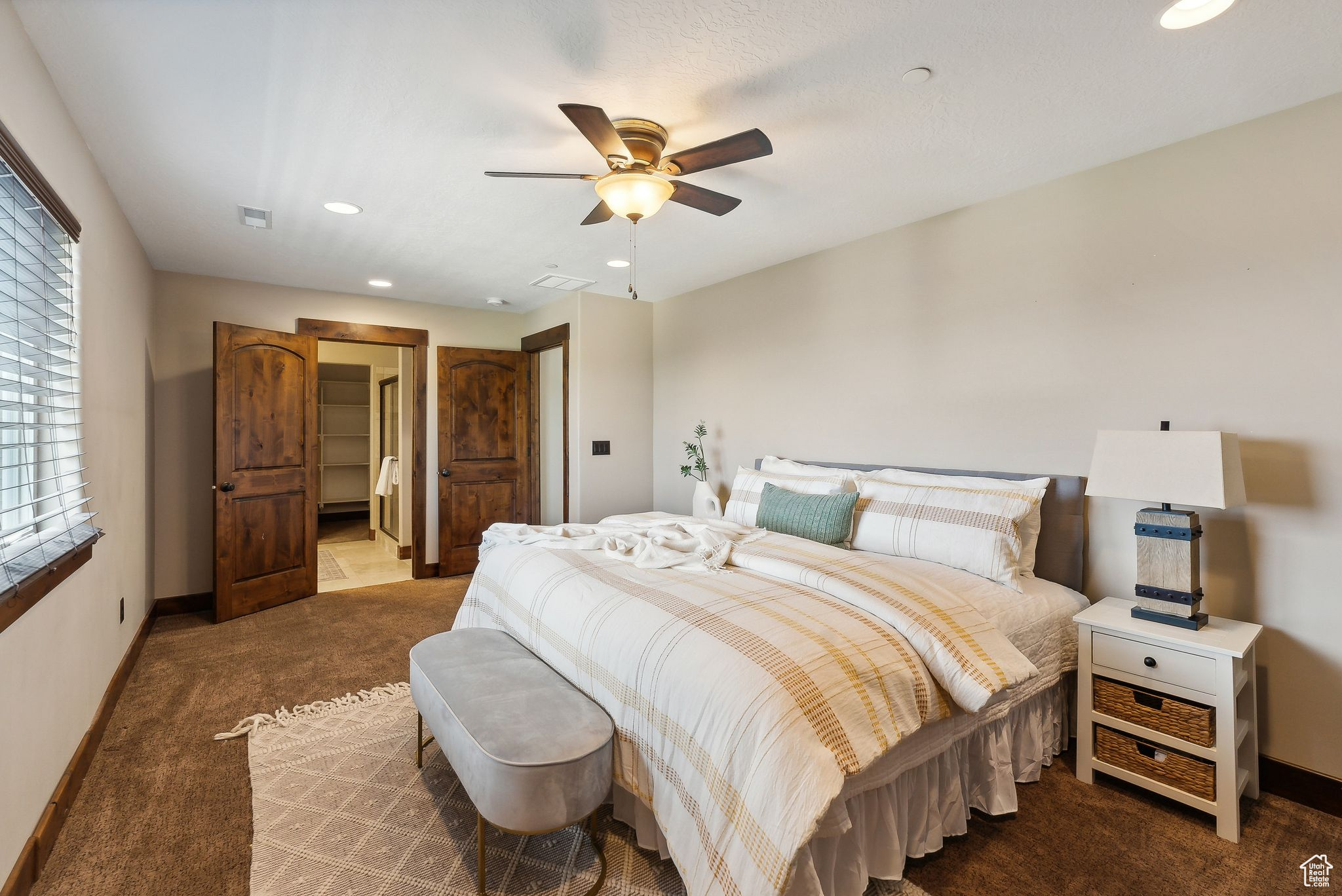 9297 TREE TOP CIR