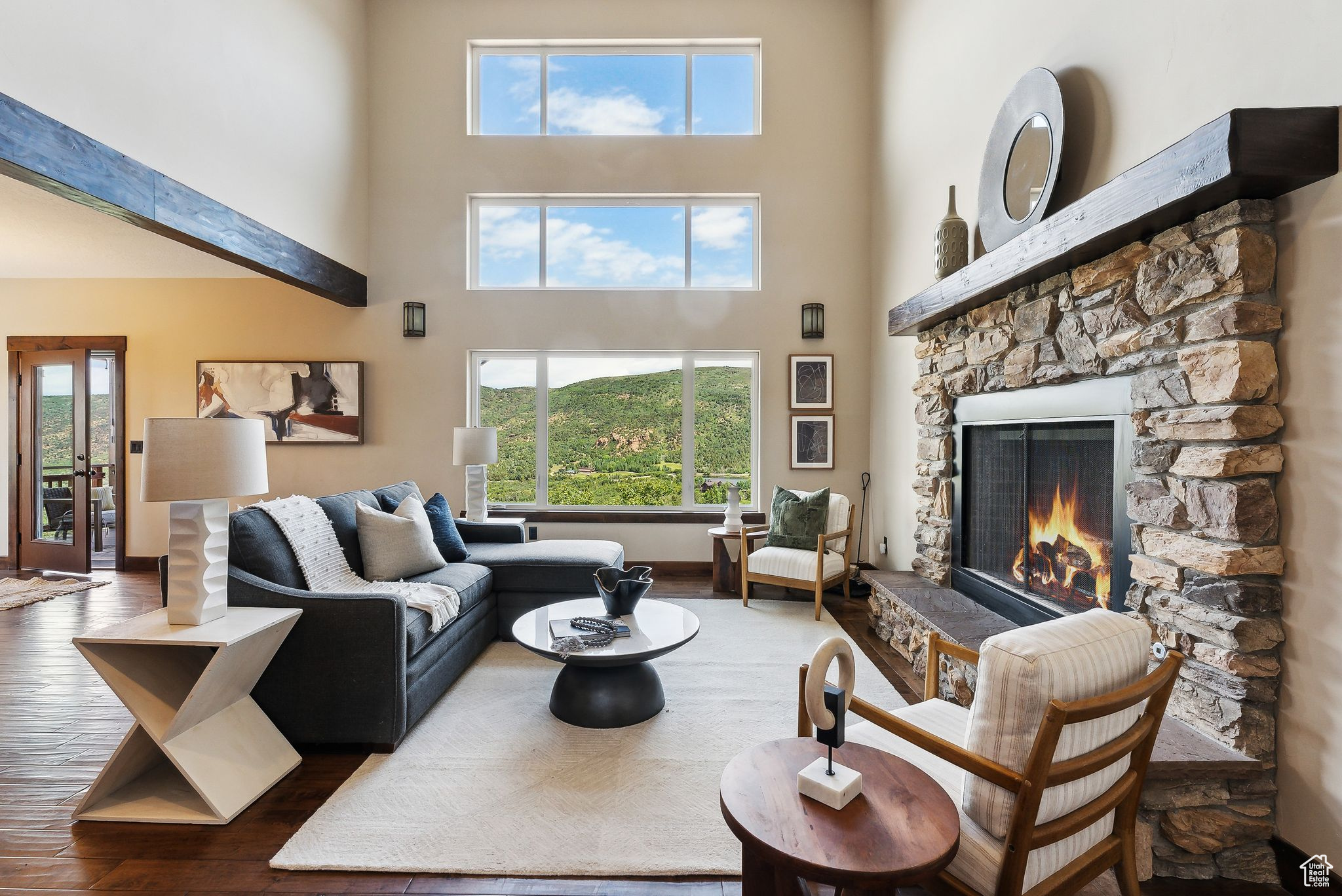 9297 TREE TOP CIR