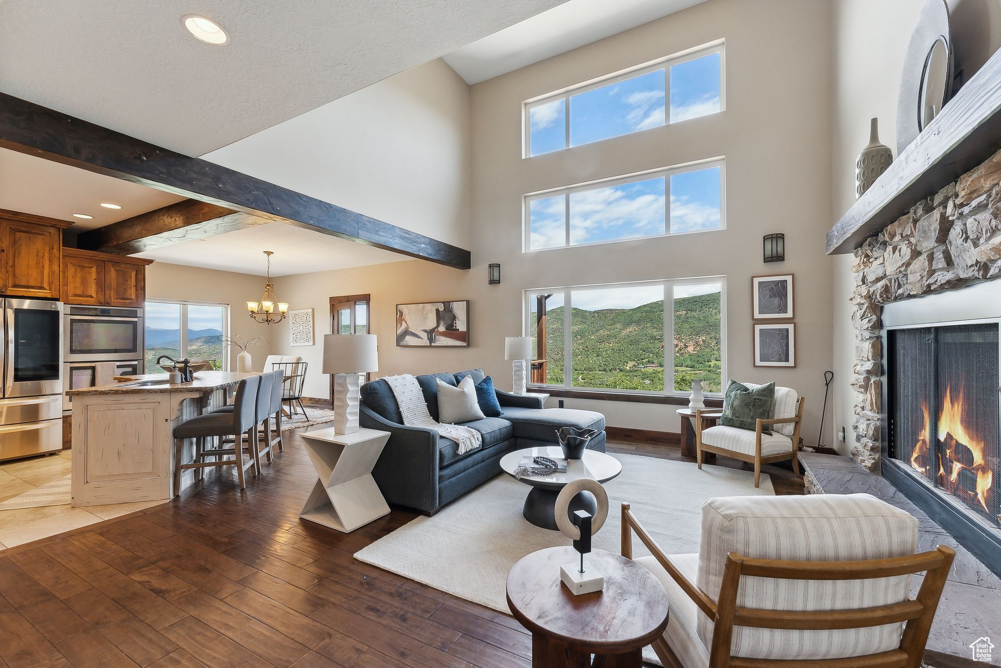 9297 TREE TOP CIR
