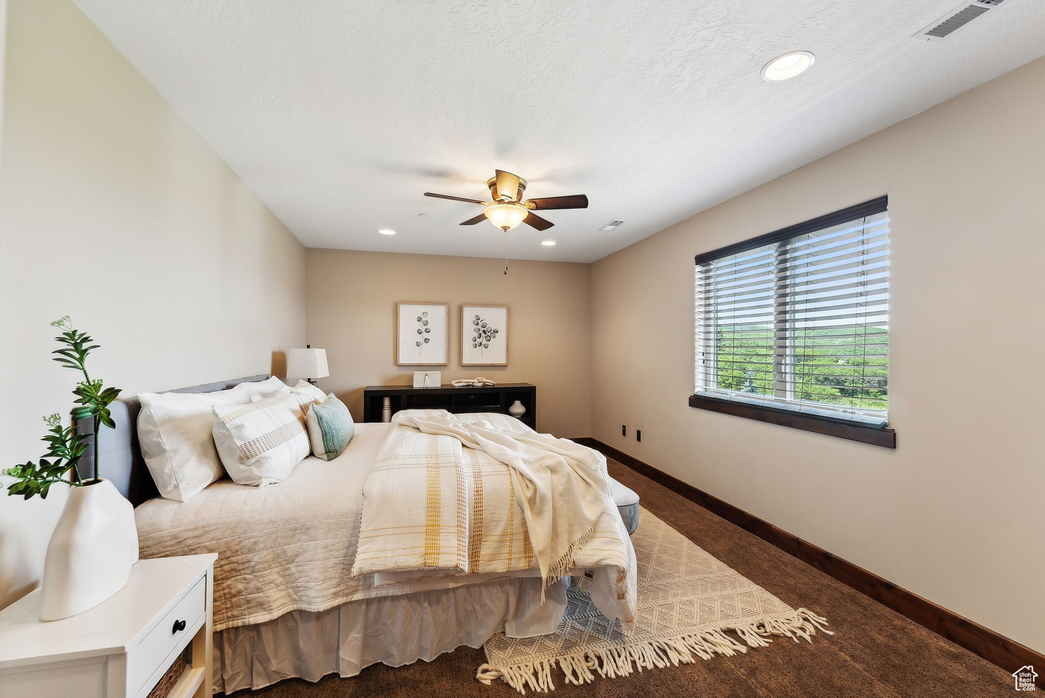 9297 TREE TOP CIR