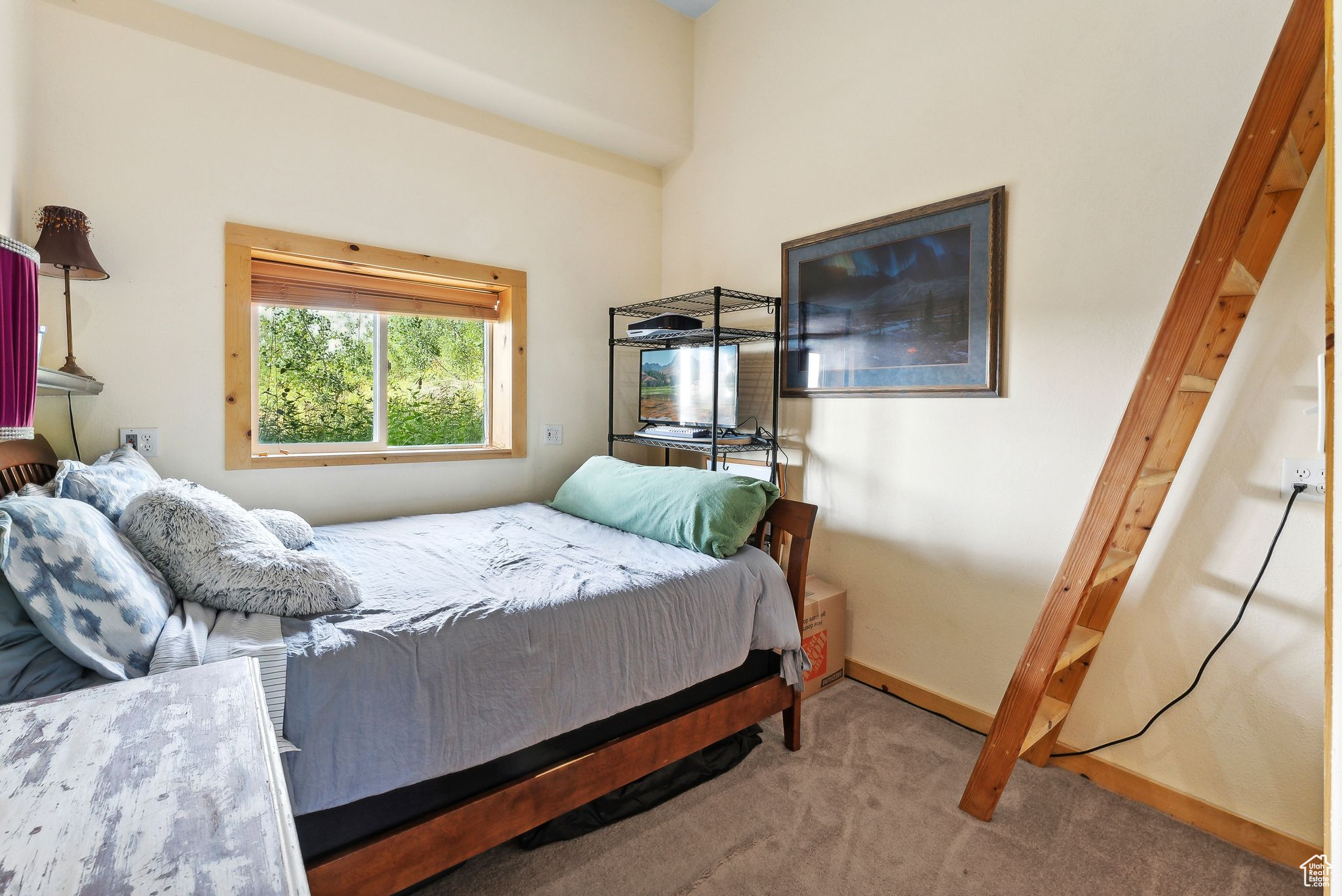 2306 S UINTAH DR