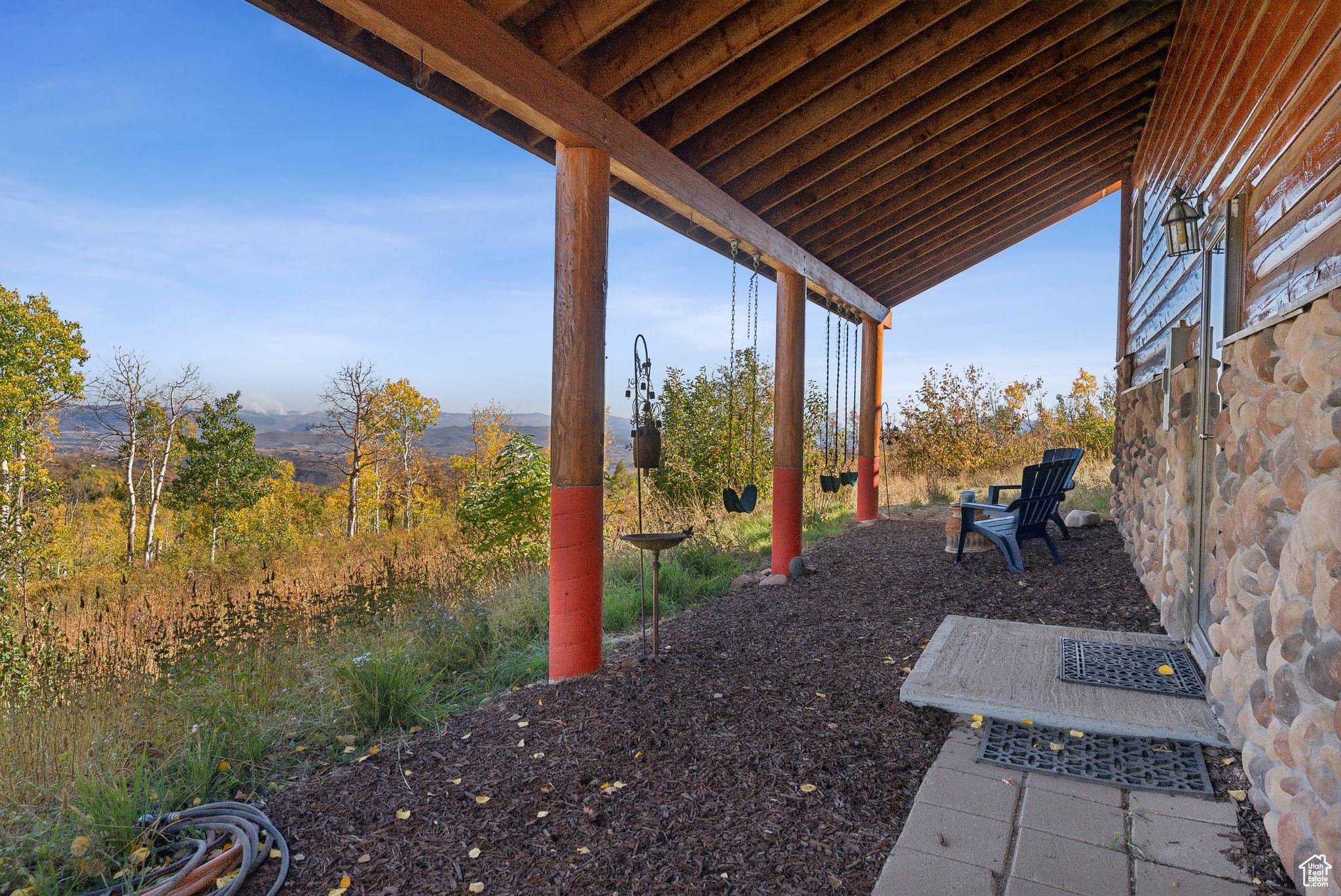 2306 S UINTAH DR