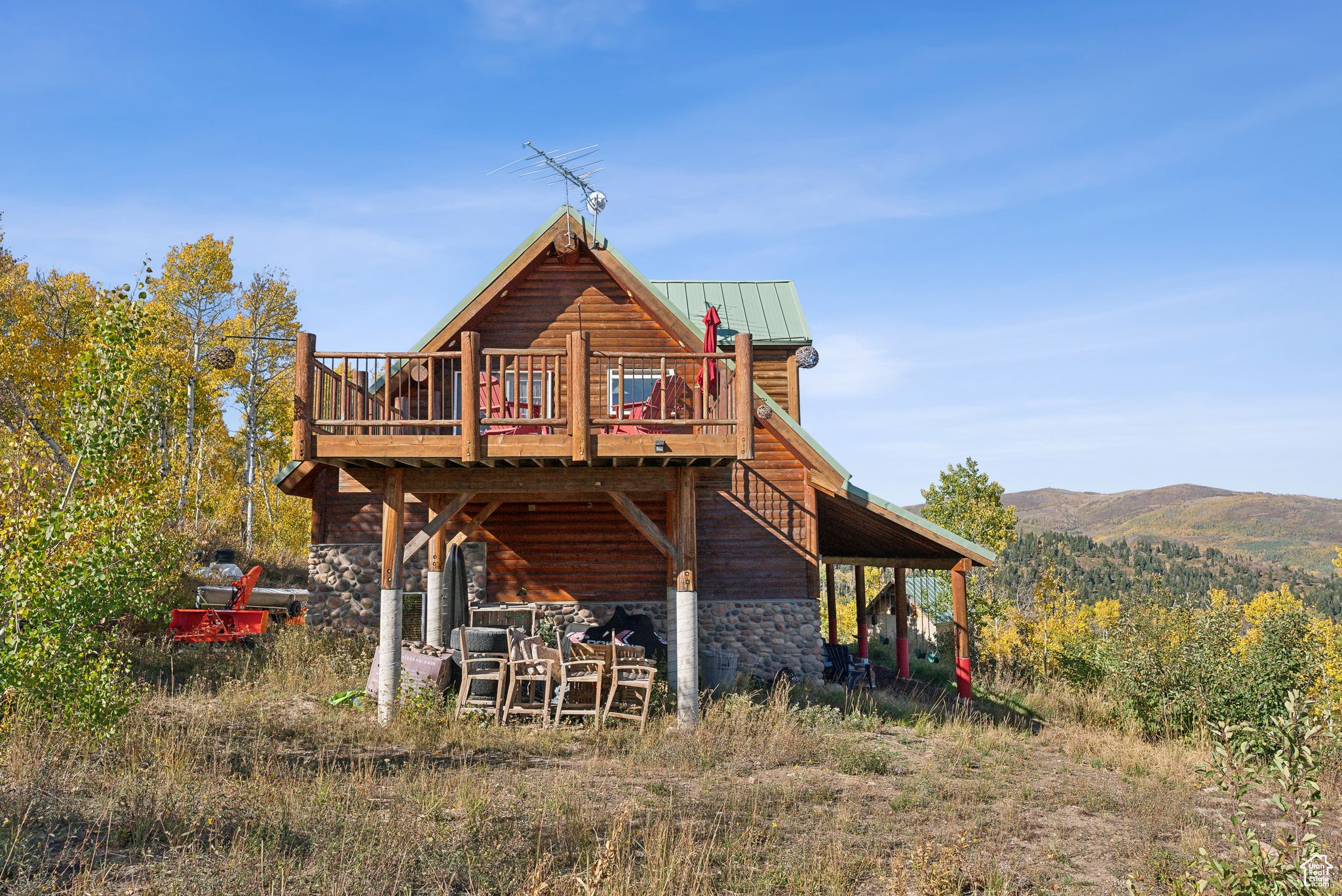 2306 S UINTAH DR