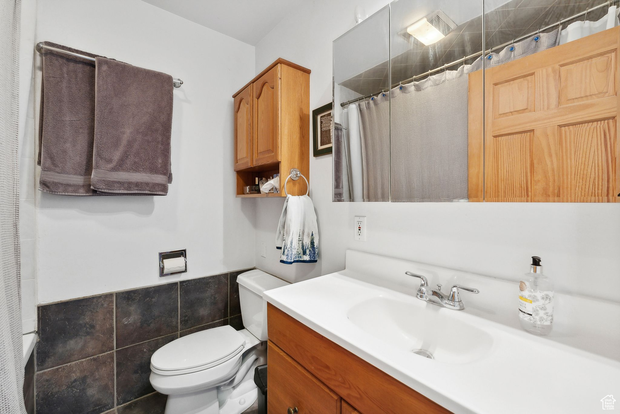 2306 S UINTAH DR