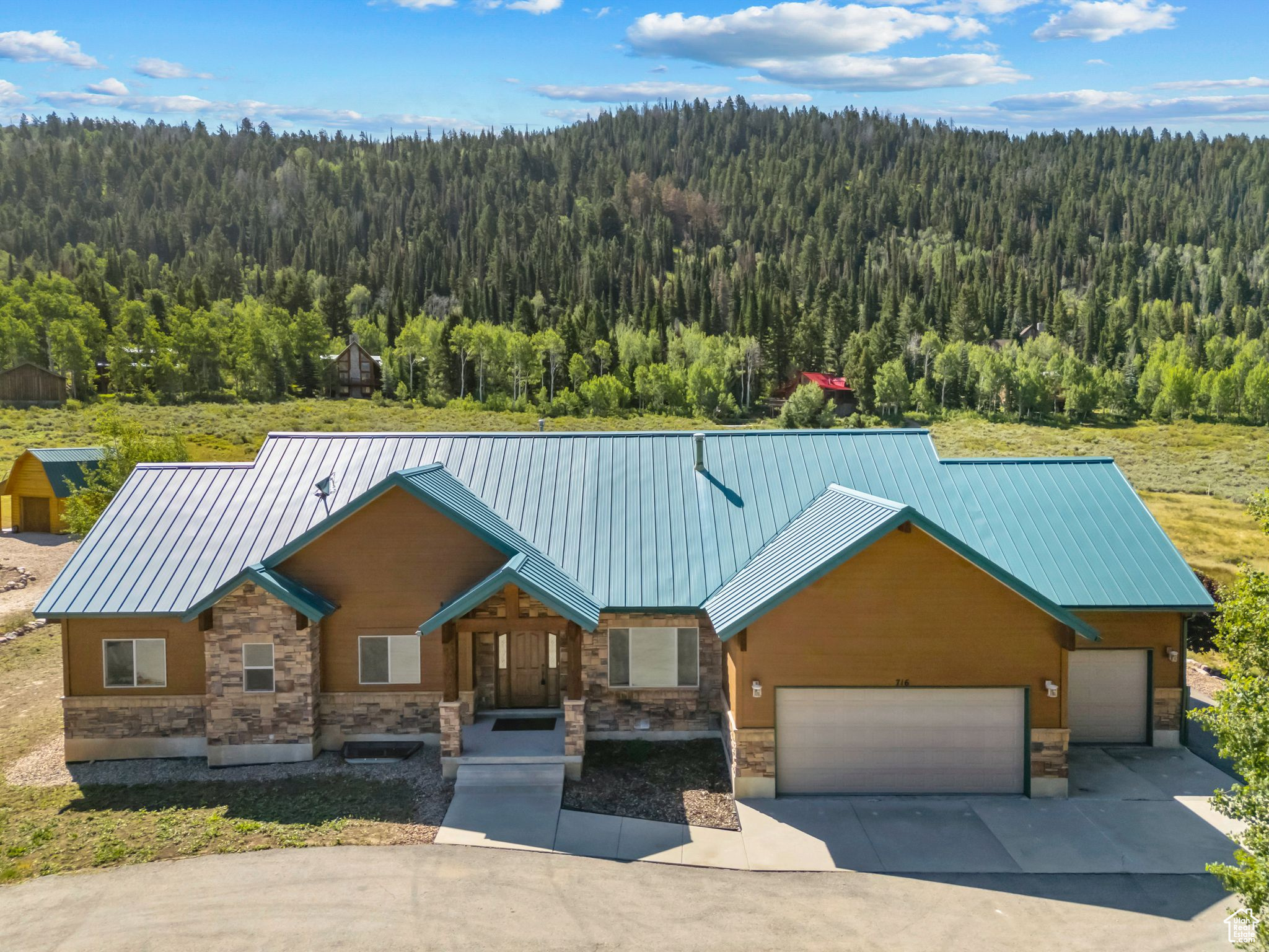 716 CONIFER DR