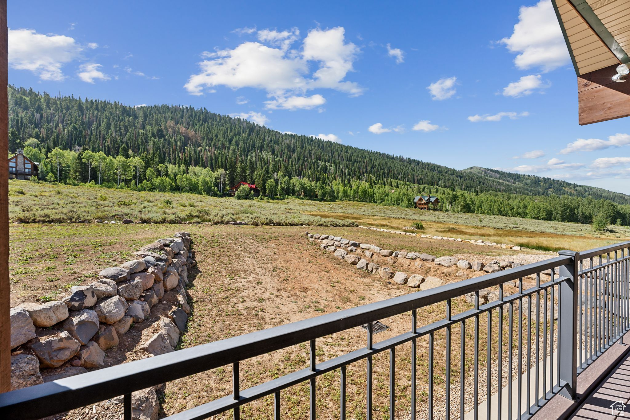 716 CONIFER DR