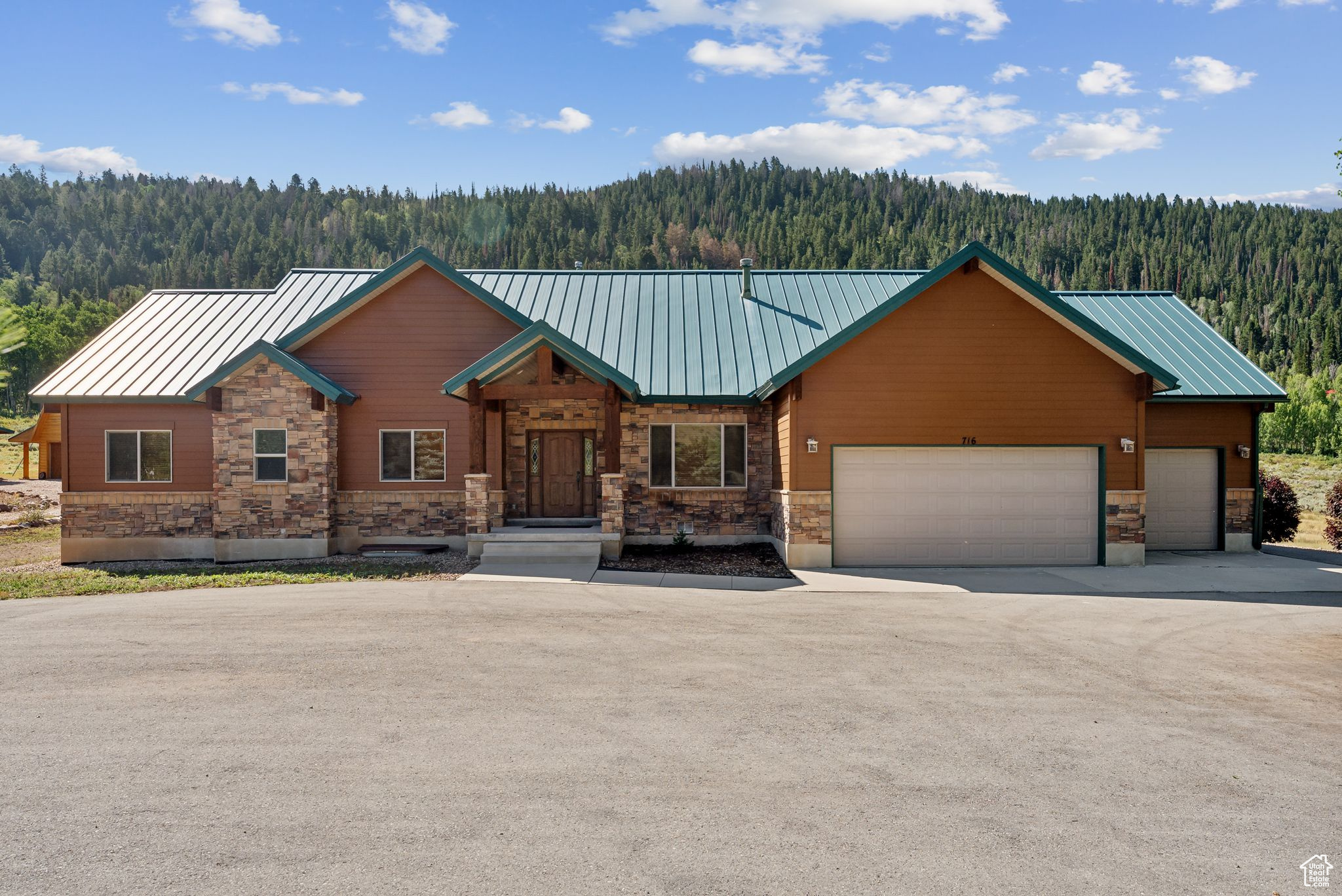 716 CONIFER DR