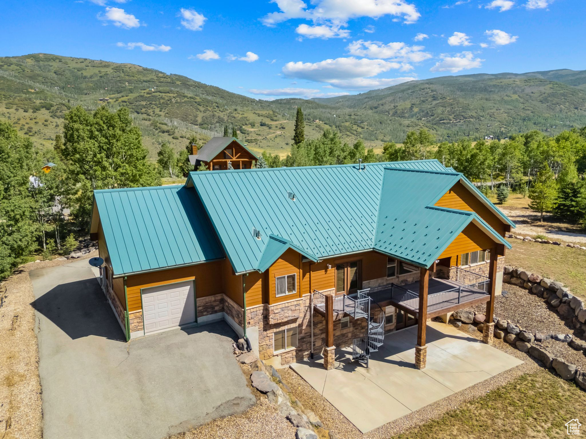 716 CONIFER DR