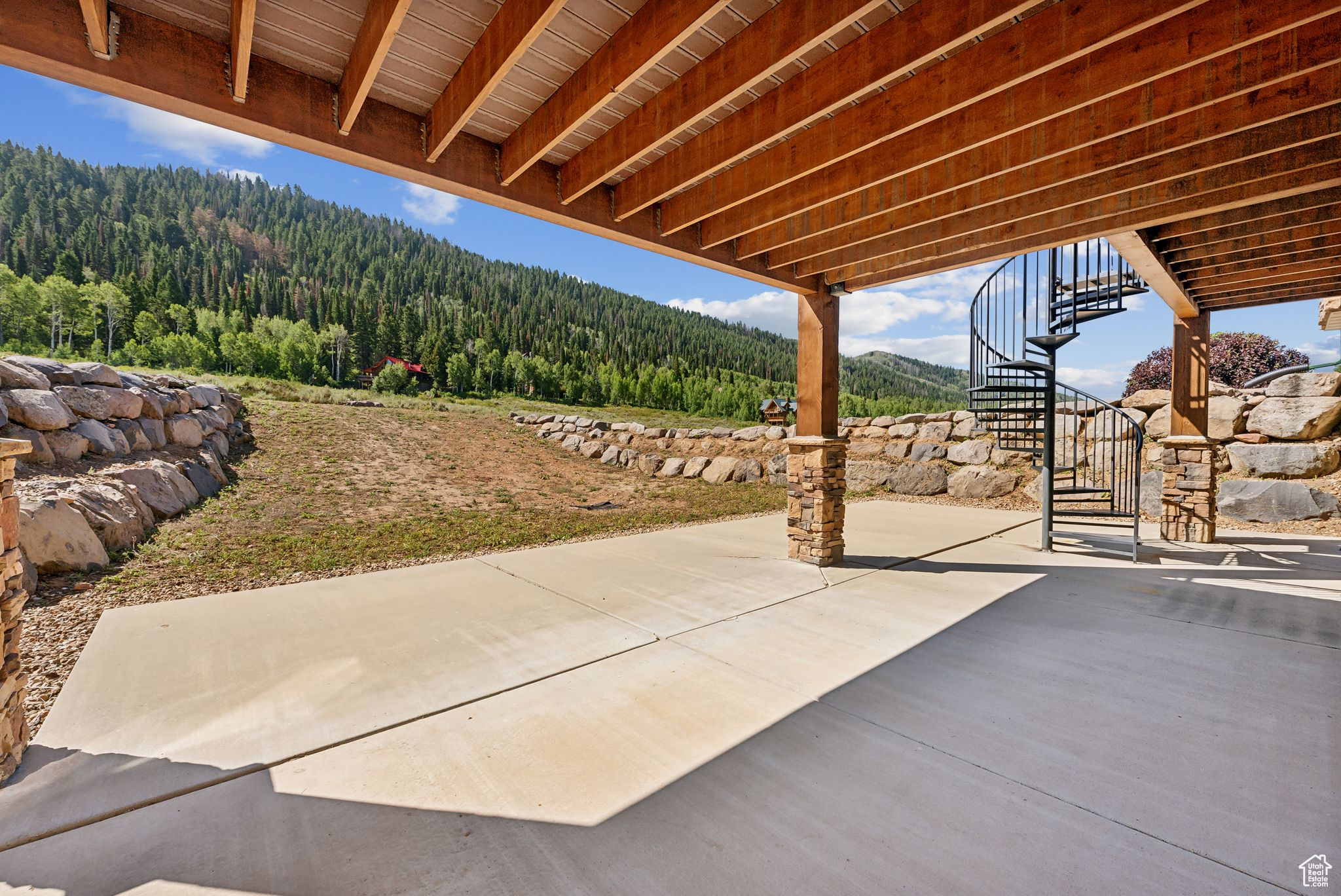 716 CONIFER DR