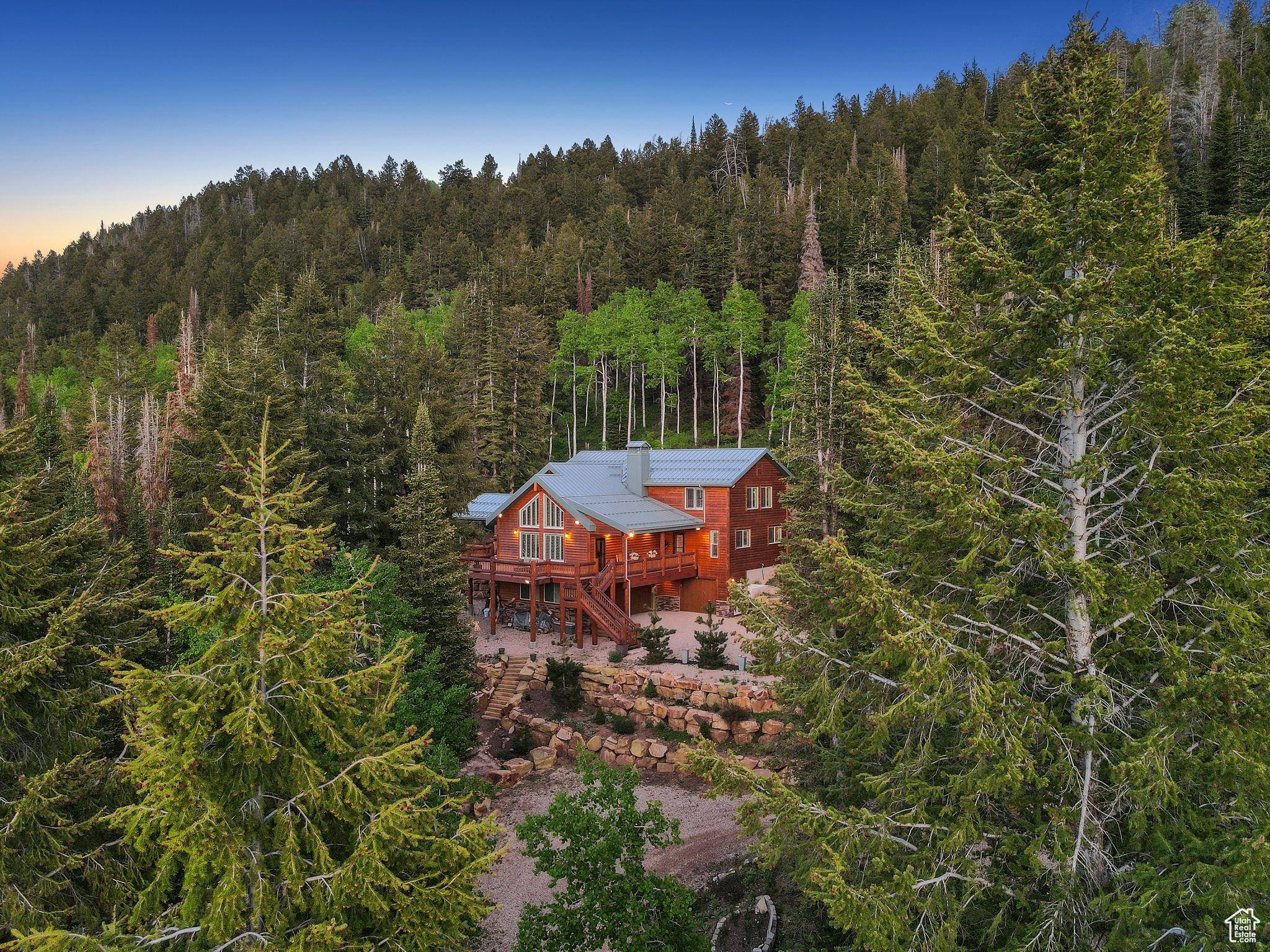 4708 RED FIR WAY
