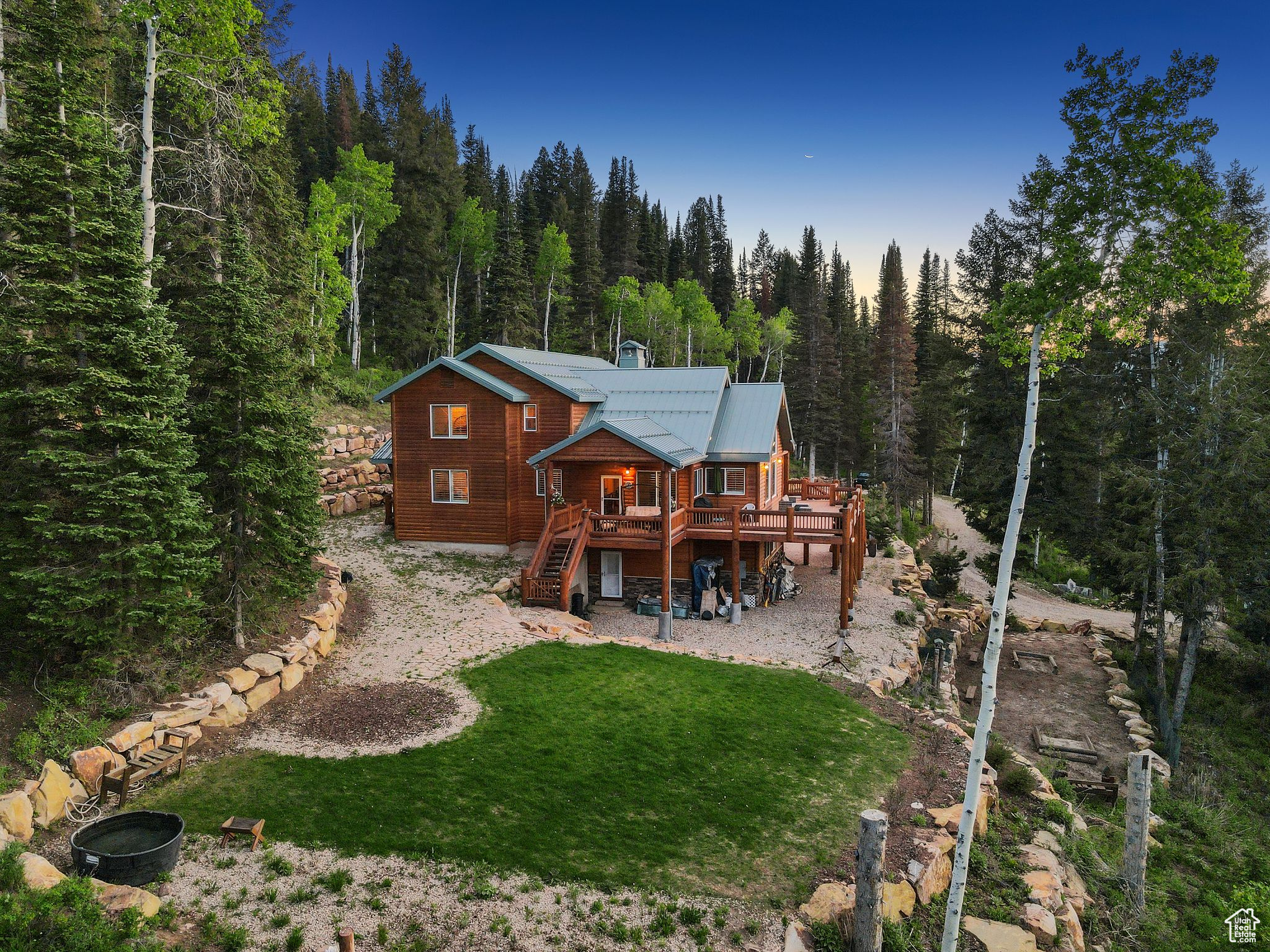 4708 RED FIR WAY