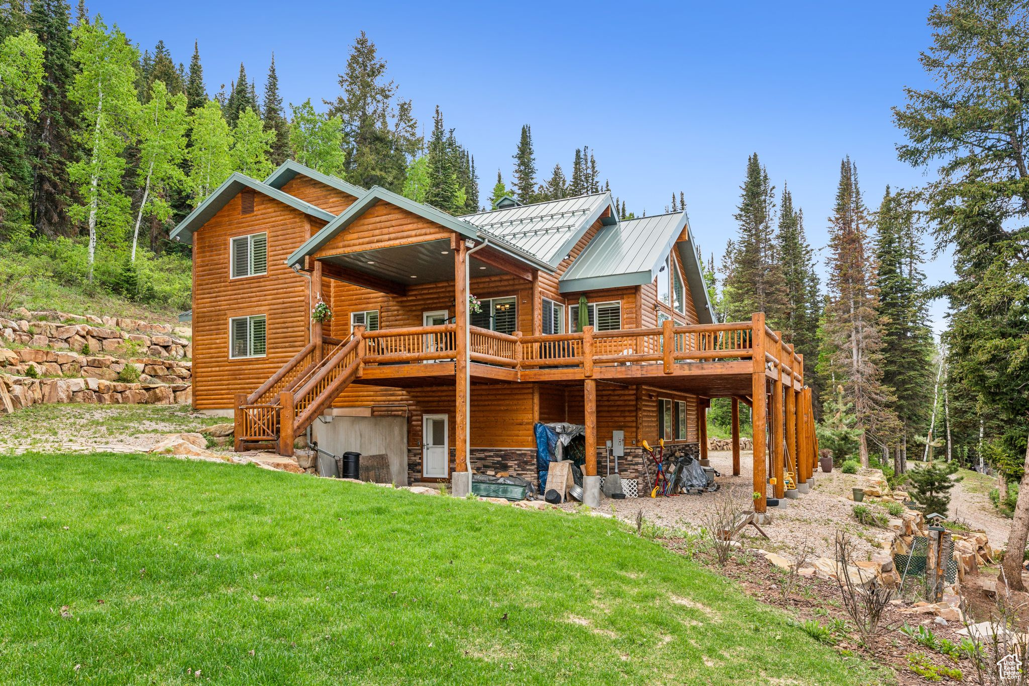 4708 RED FIR WAY
