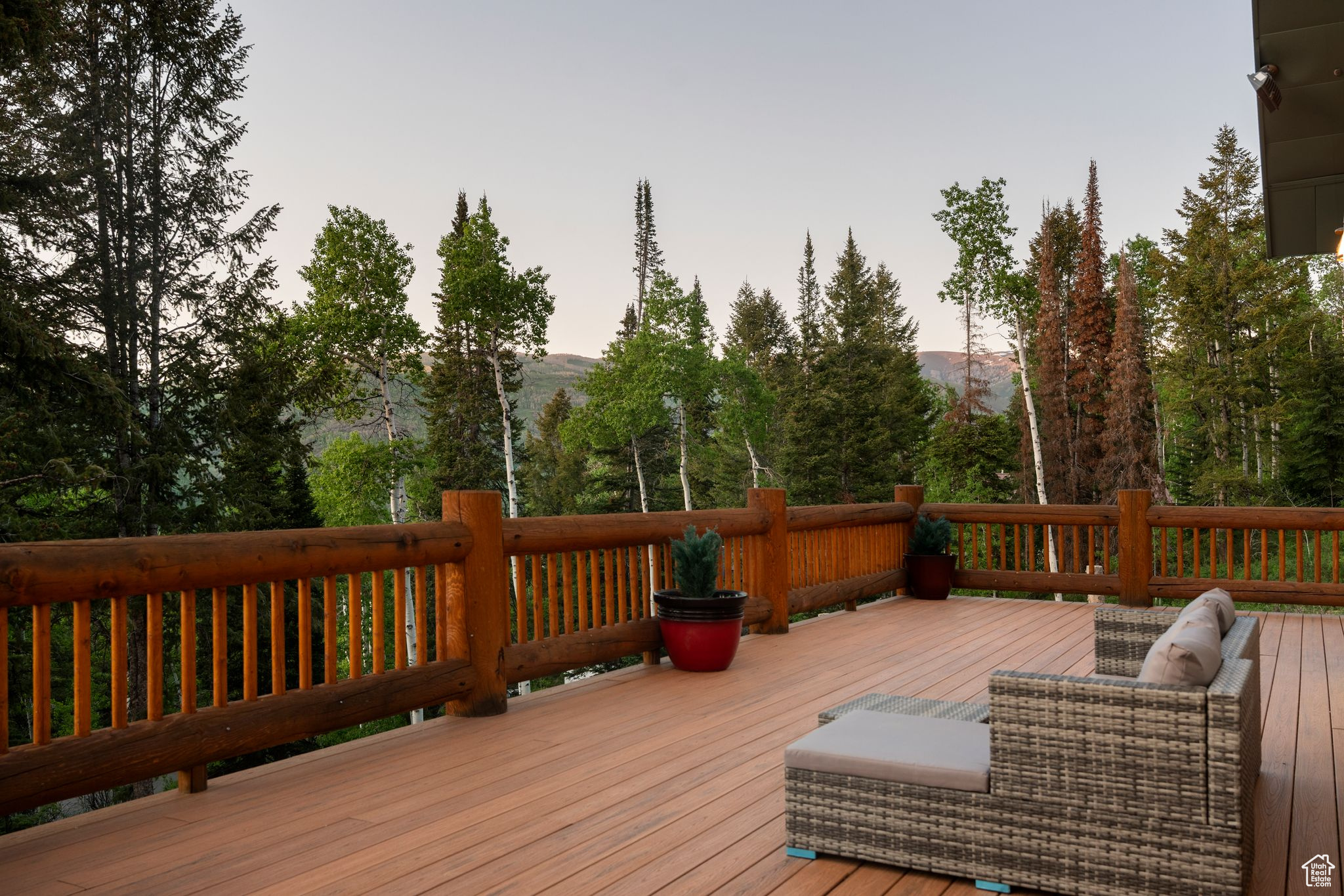 4708 RED FIR WAY