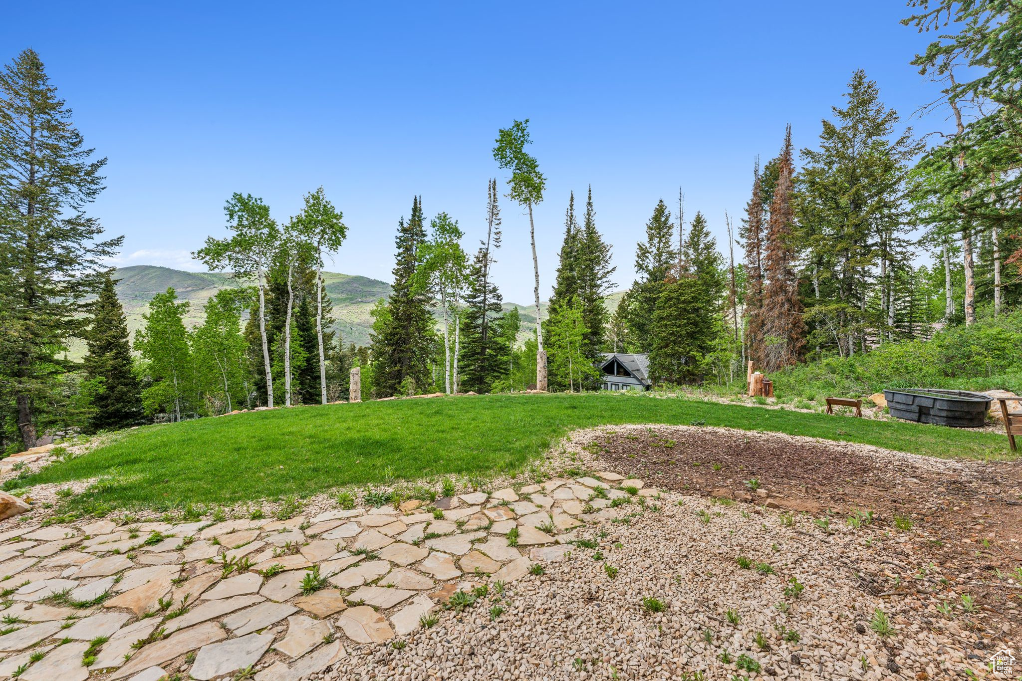 4708 RED FIR WAY
