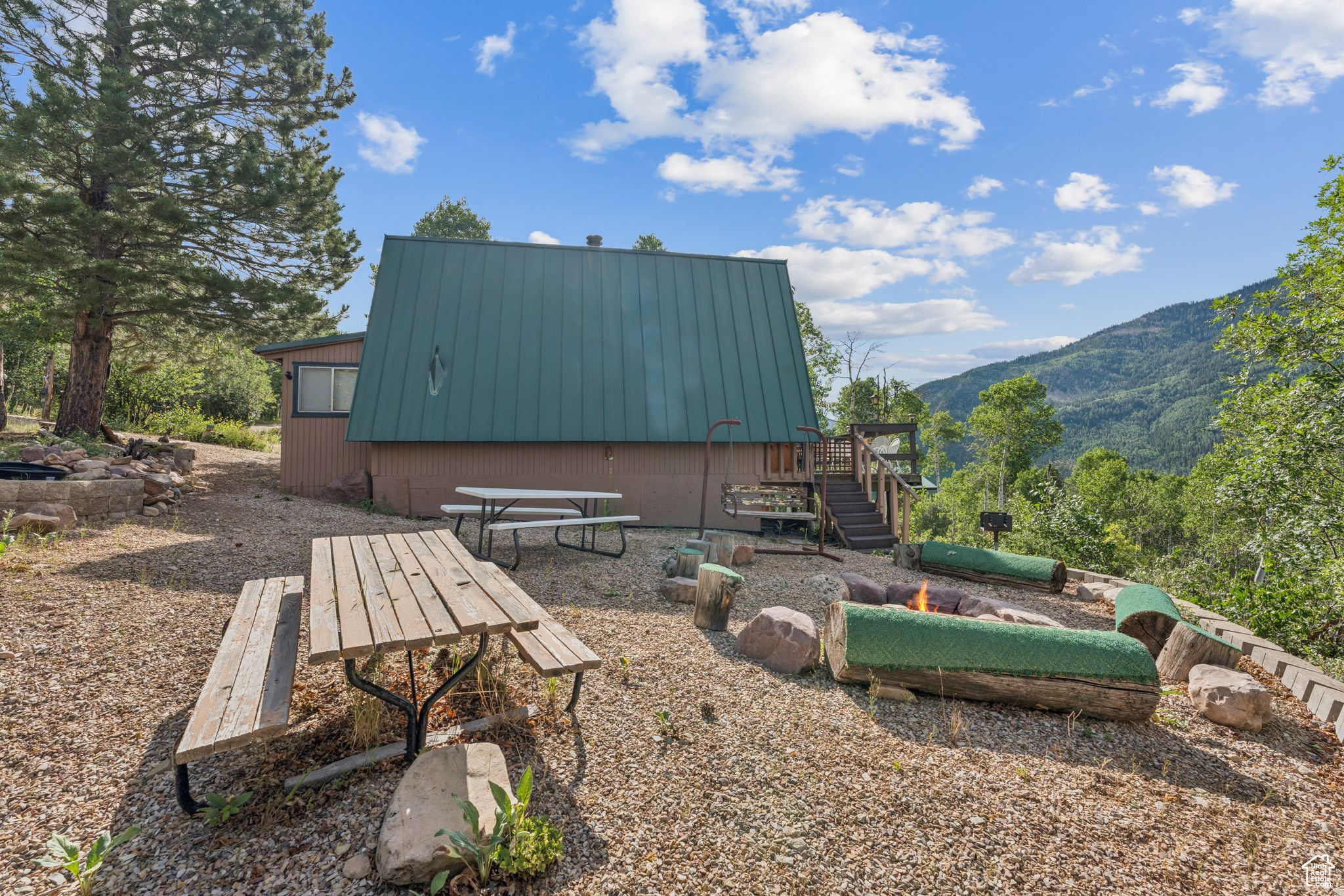 127 COMANCHE PASS #127