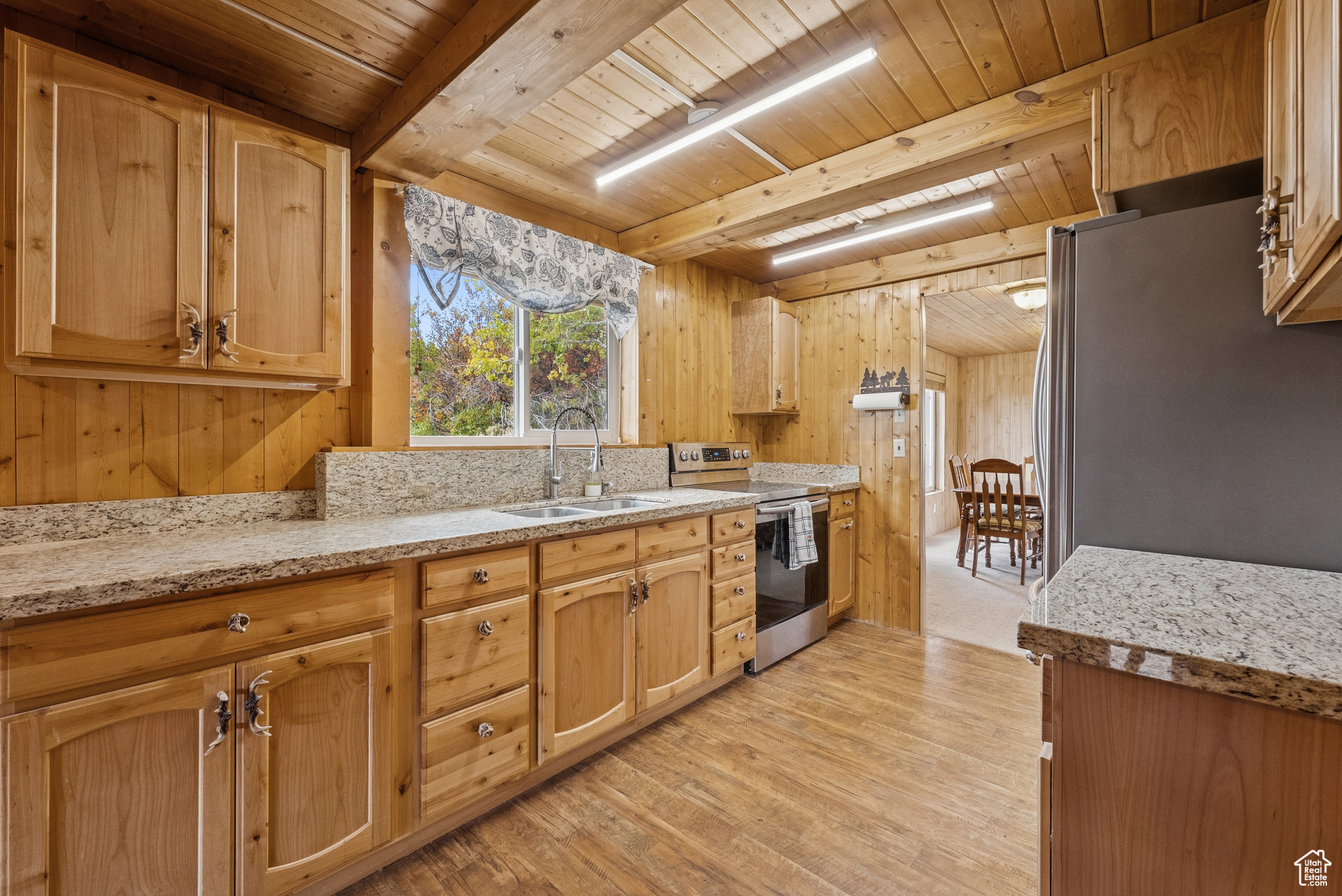 6025 HOBACK