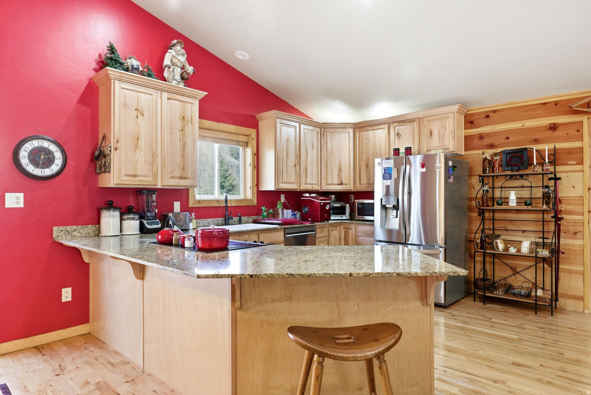 3805 BEAVER CREEK RD