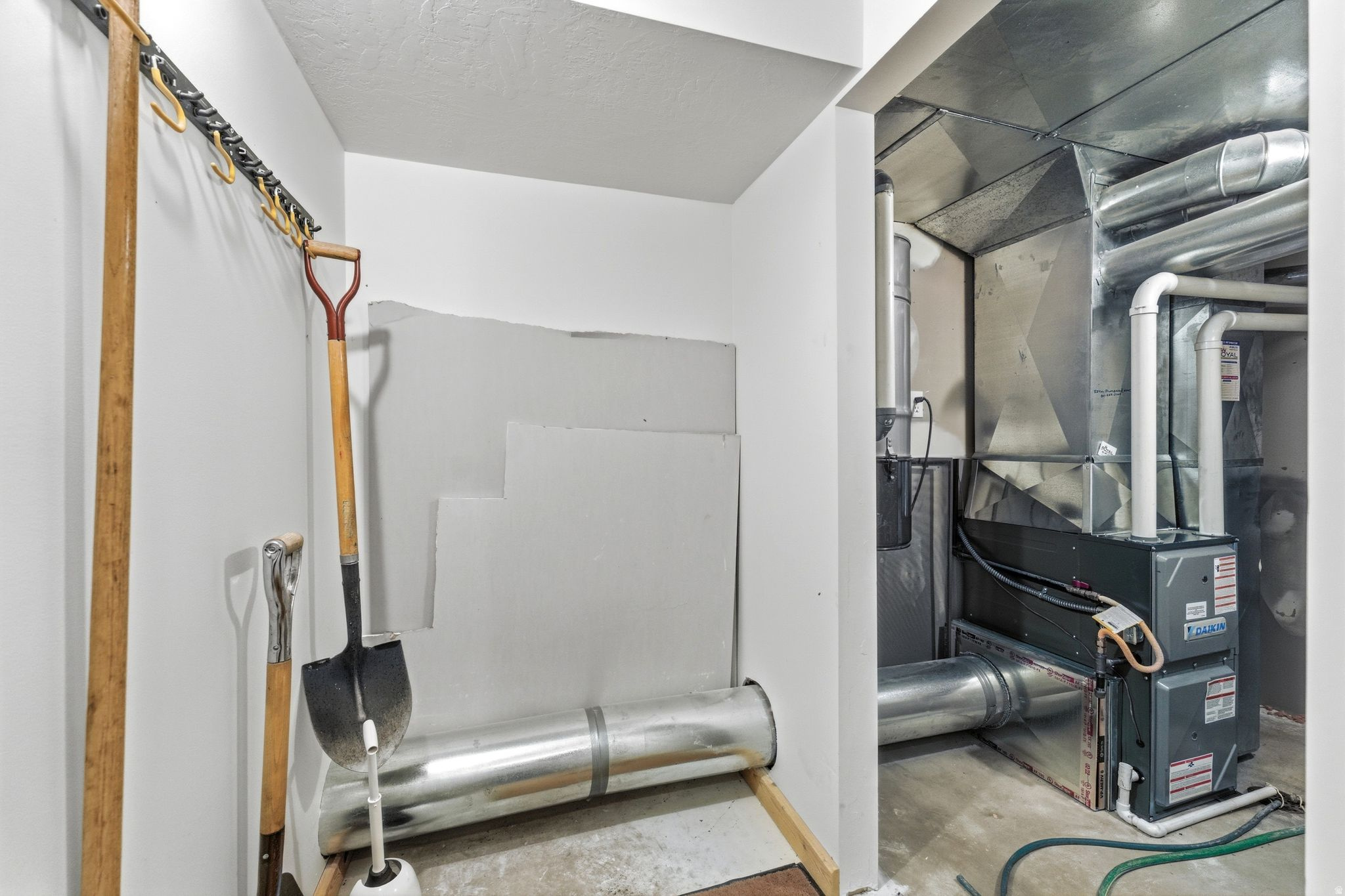 5789 E UNCOMPAHGRE DR