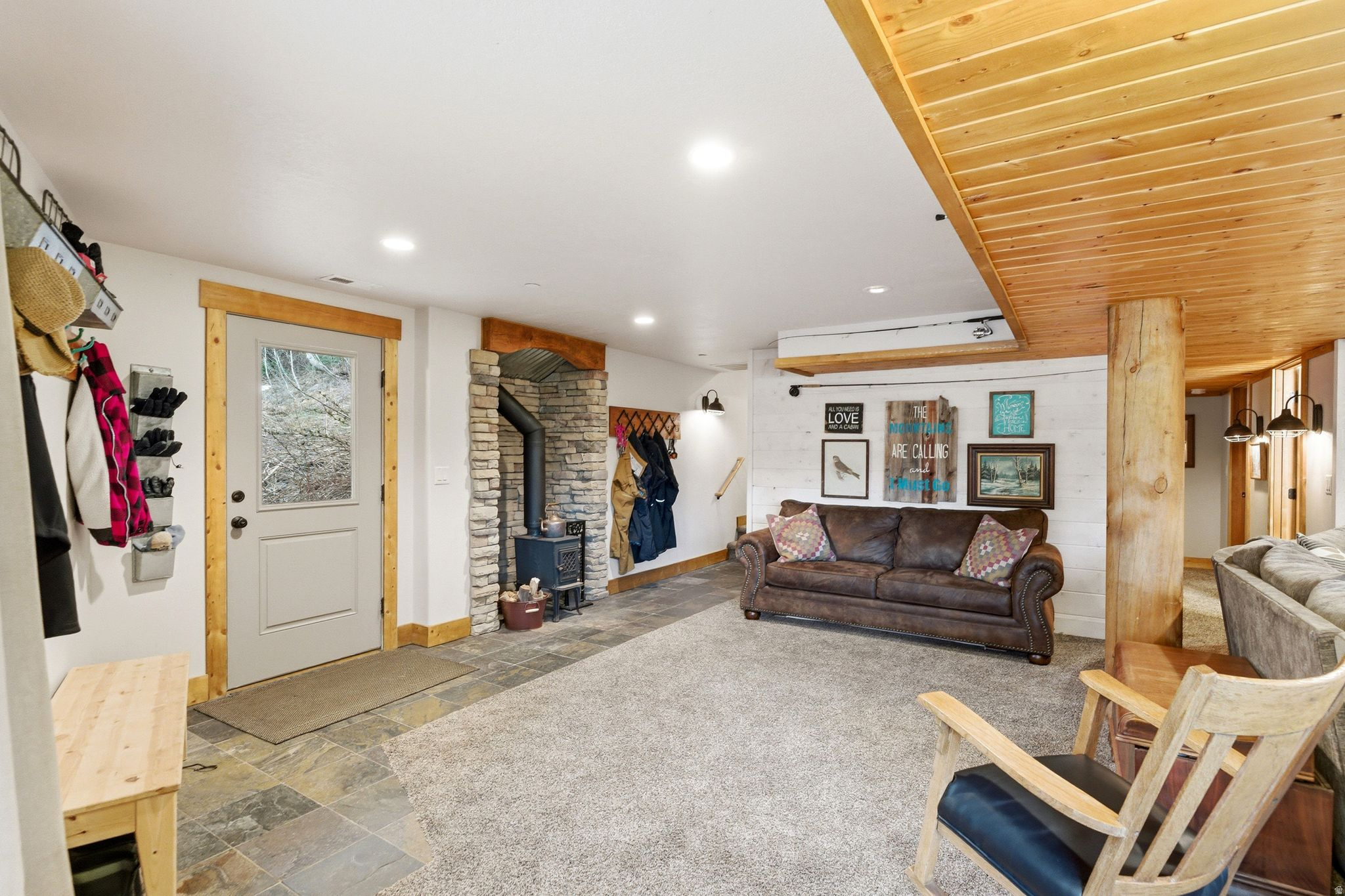 8849 SHINGLE MILL DR