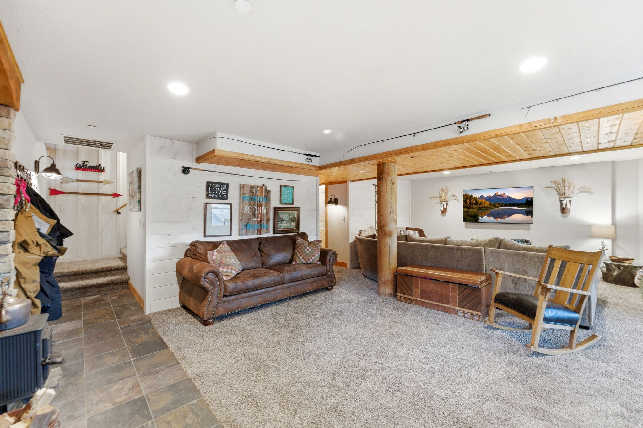 8849 SHINGLE MILL DR