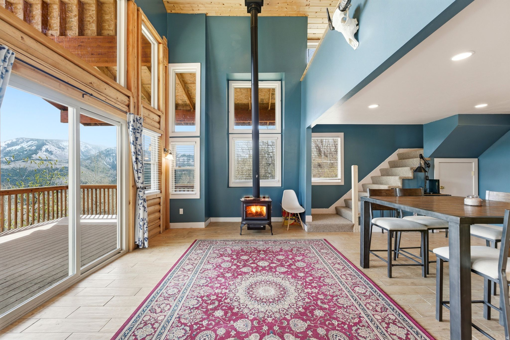 163 MOUNT AERIE UPPER LOOP