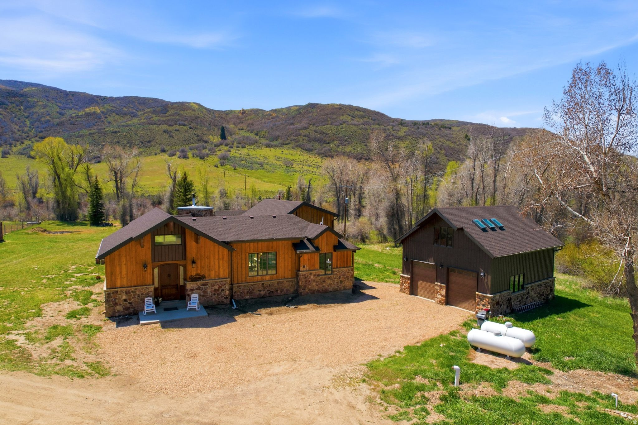3020 E CHALK CREEK RD
