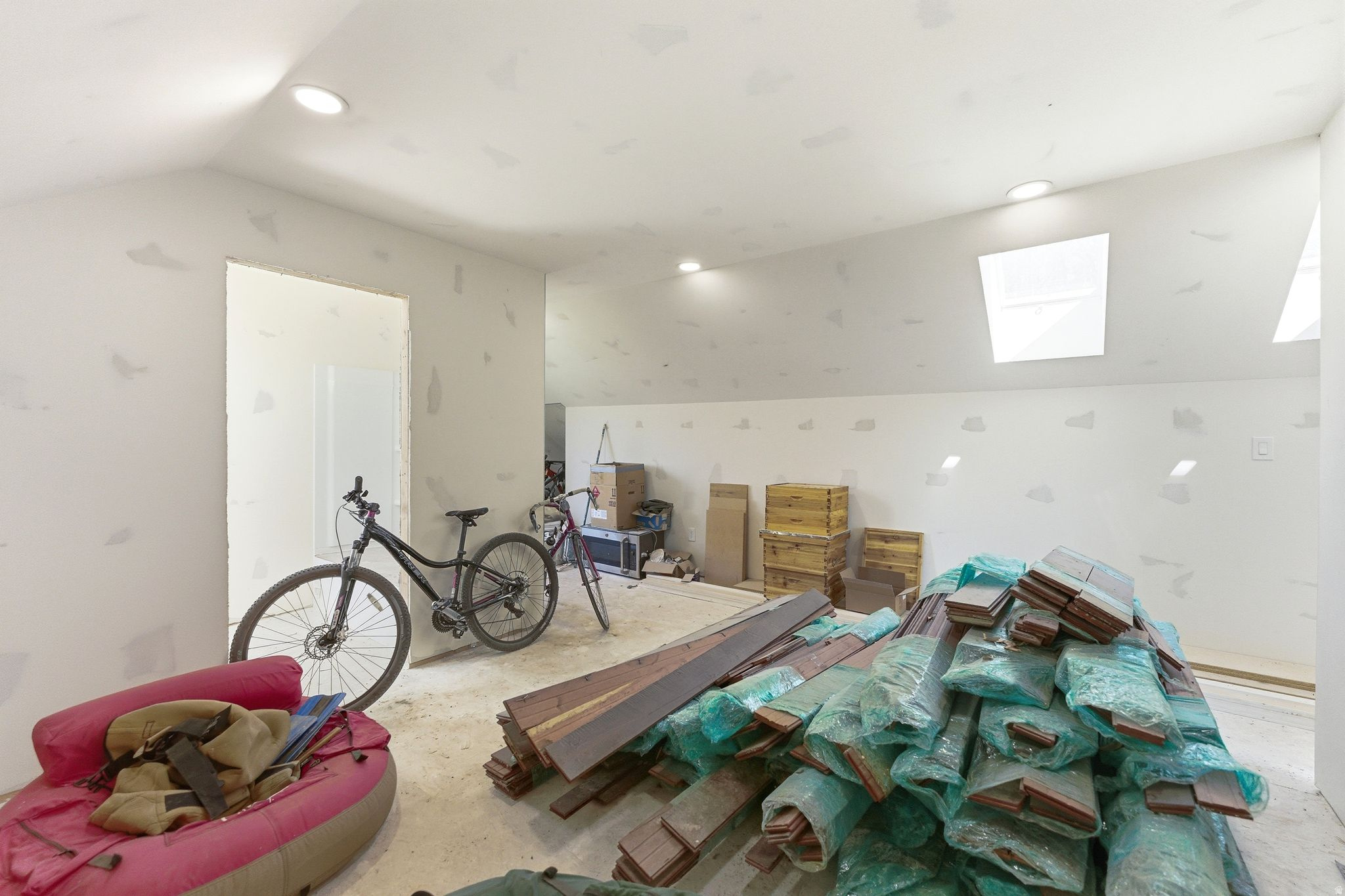 3020 E CHALK CREEK RD