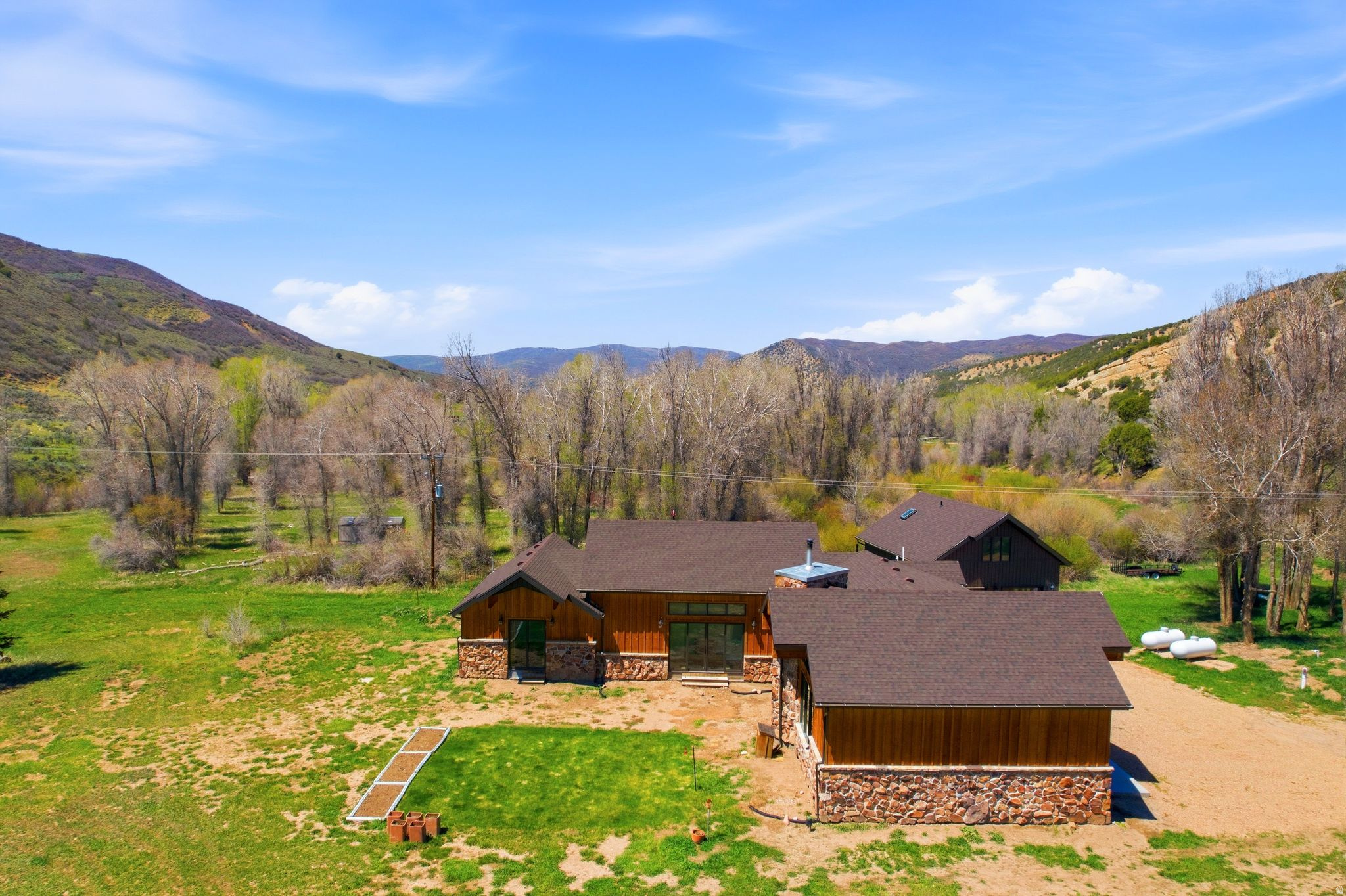 3020 E CHALK CREEK RD