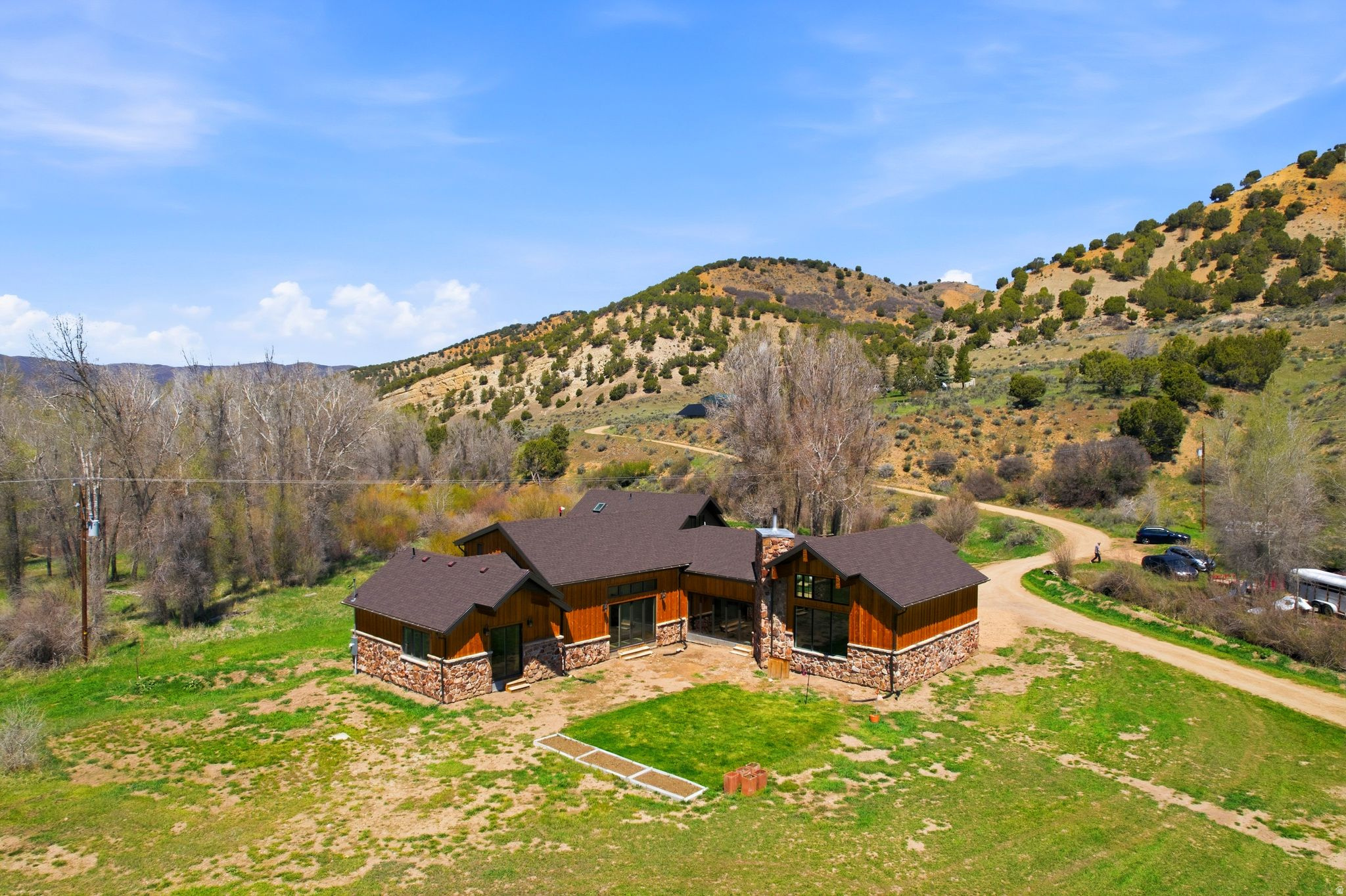 3020 E CHALK CREEK RD