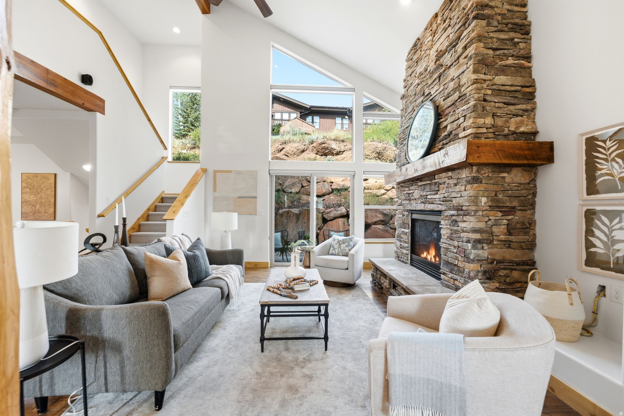 3446 W CEDAR DR