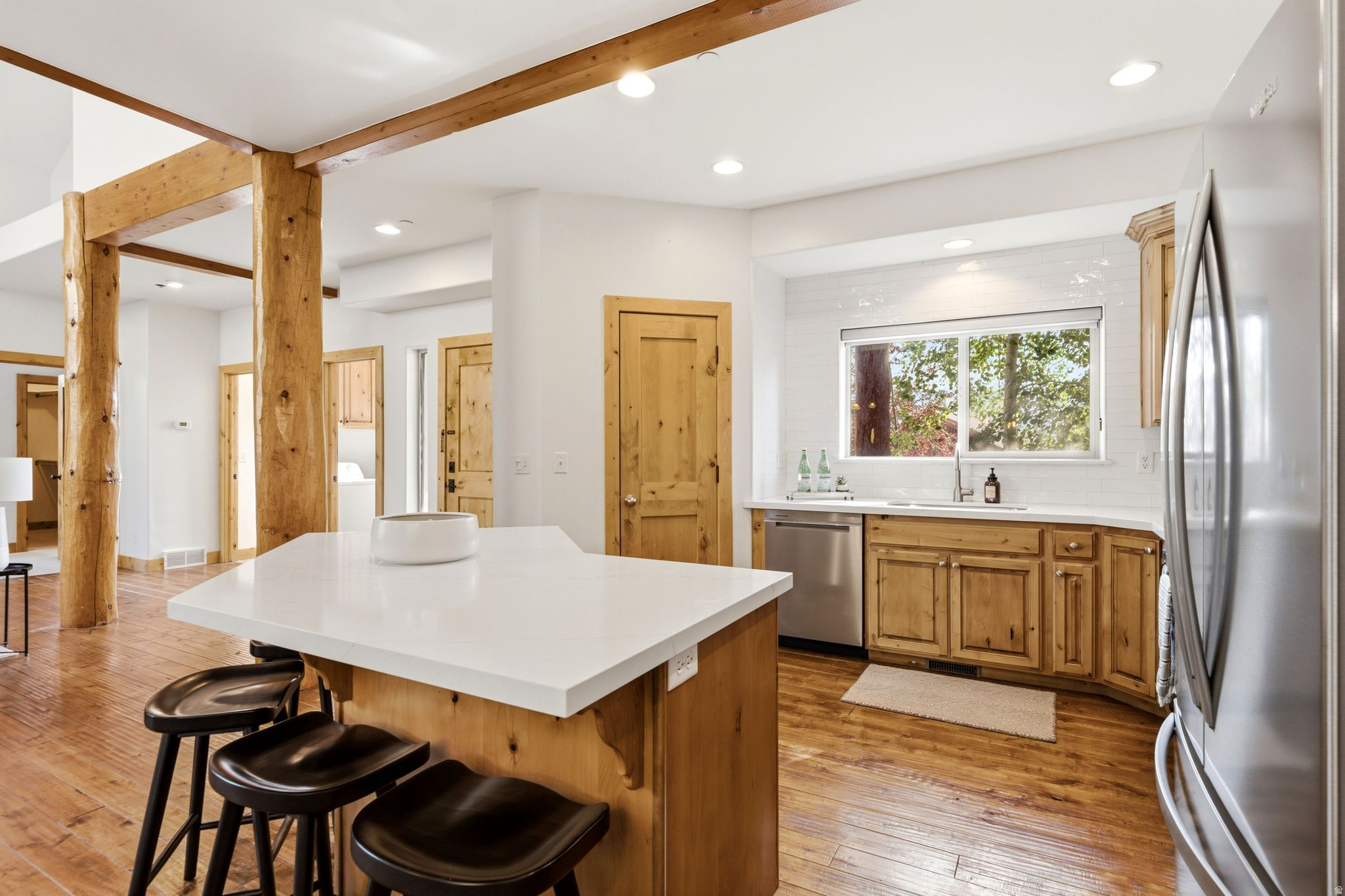 3446 W CEDAR DR