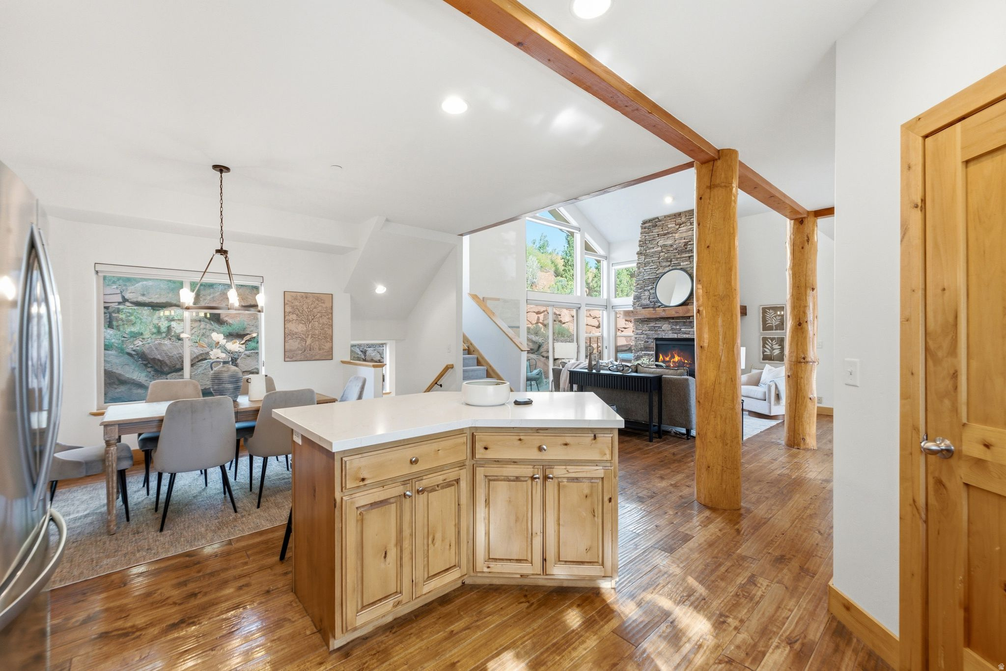 3446 W CEDAR DR