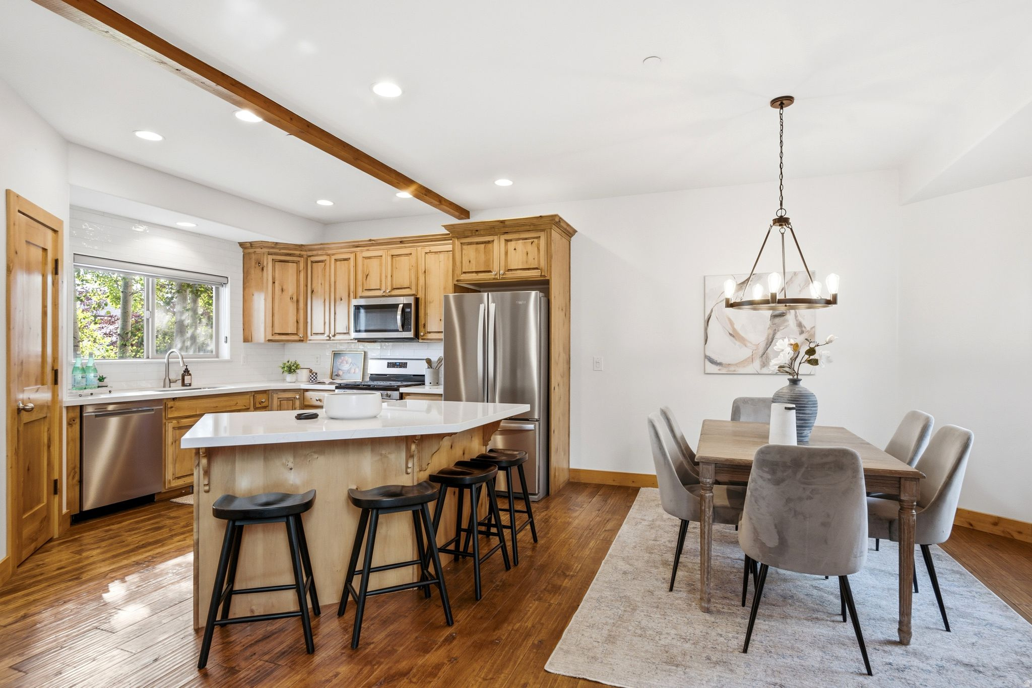 3446 W CEDAR DR
