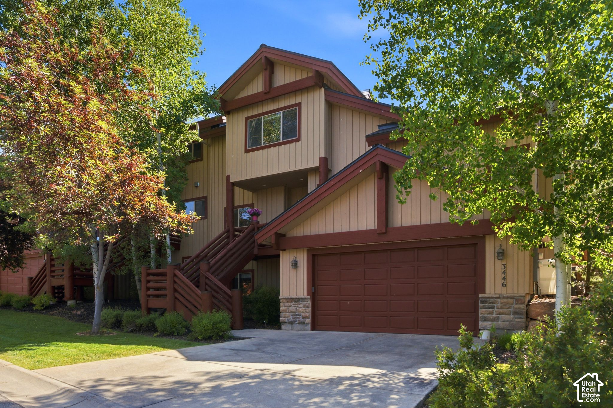 3446 W CEDAR DR