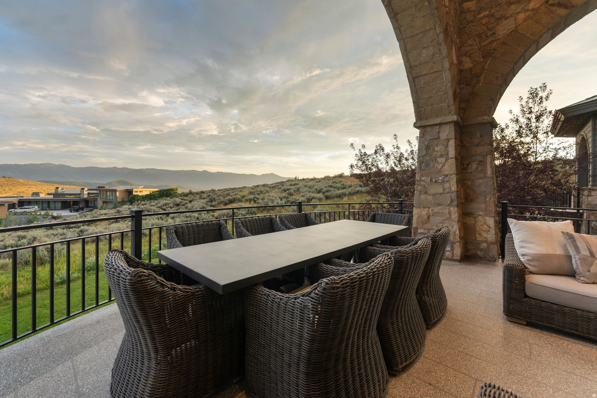 7501 N PROMONTORY RANCH RD