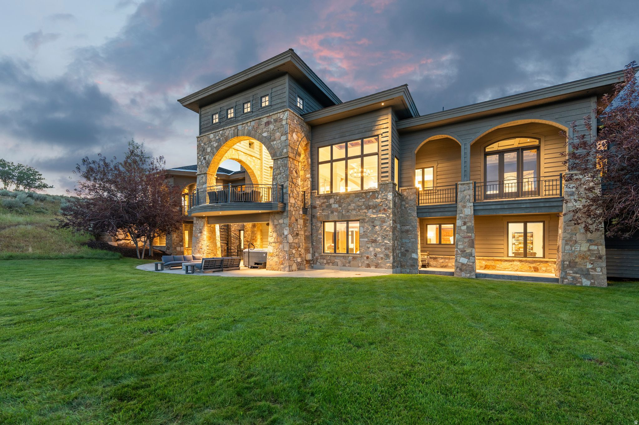 7501 N PROMONTORY RANCH RD