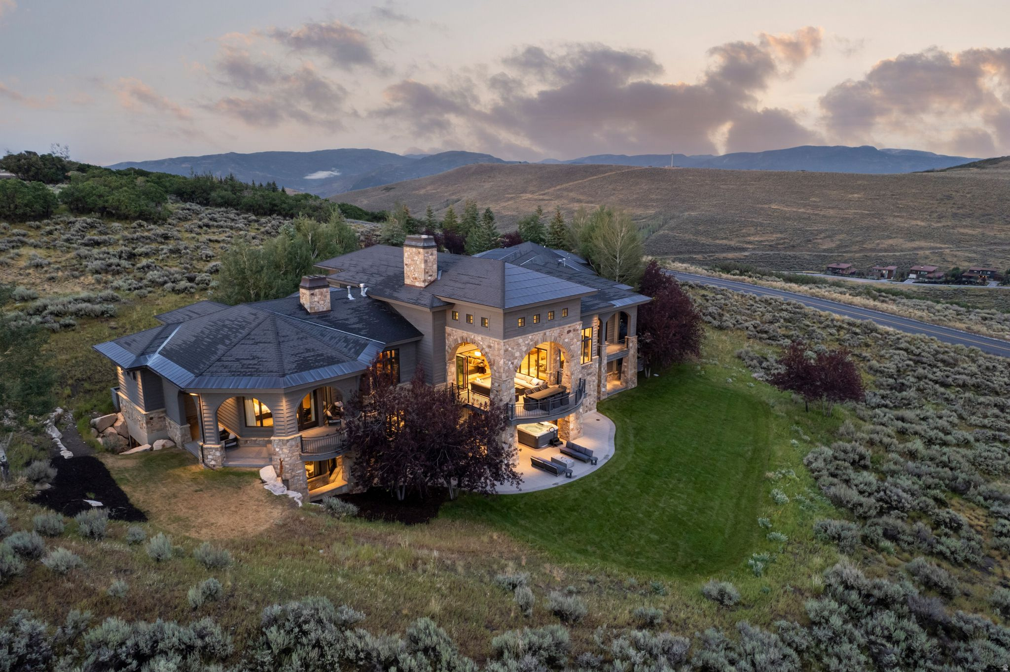 7501 N PROMONTORY RANCH RD